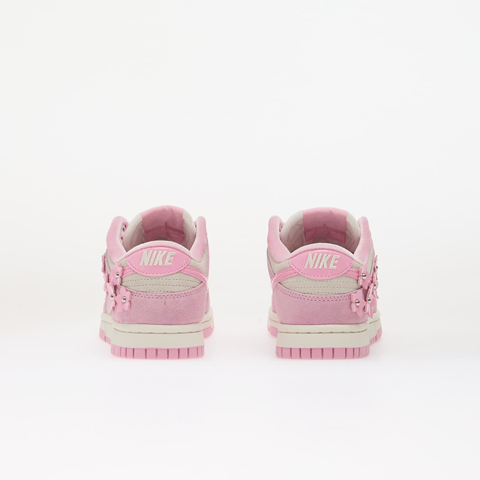 Women's shoes Nike Dunk Low SE "Florette" Pink Rise/ Pink Rise-Sail