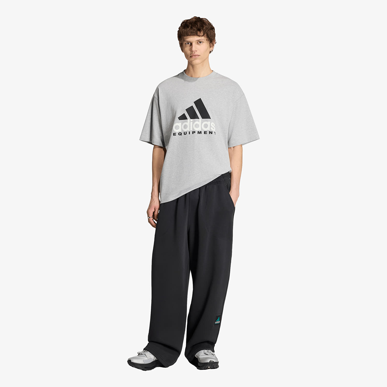Мужские футболки adidas Equipment Logo Tee Medium Grey Heather
