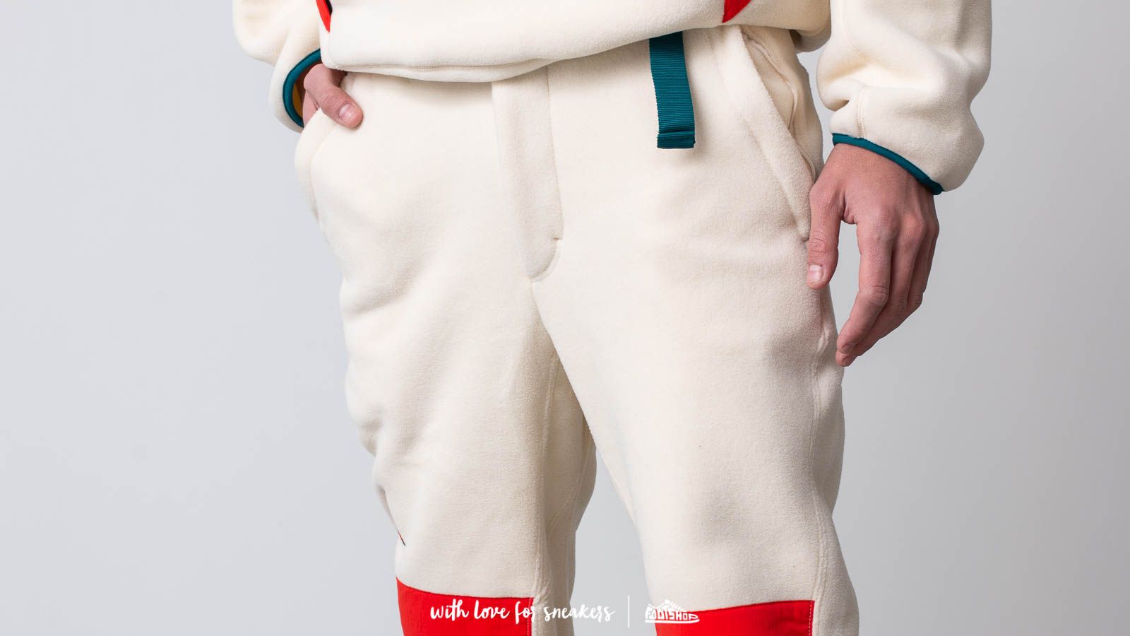 Nikelab acg hot sale sherpa fleece pant