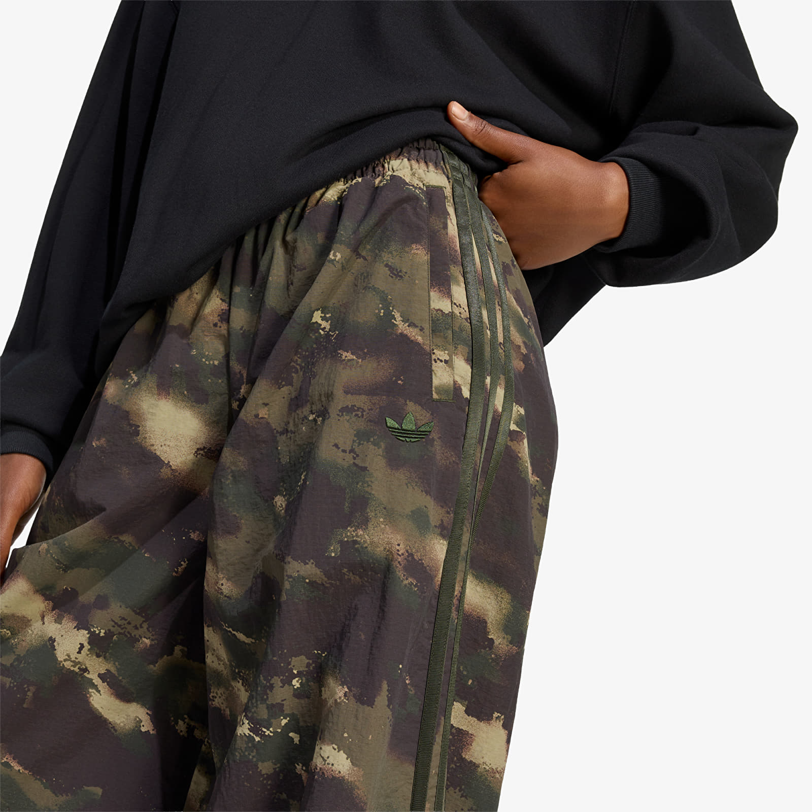 Штани adidas Badigirl Camouflage Adilenium Track Pant Night Cargo/ Aurora Coffee/ Olive Strata