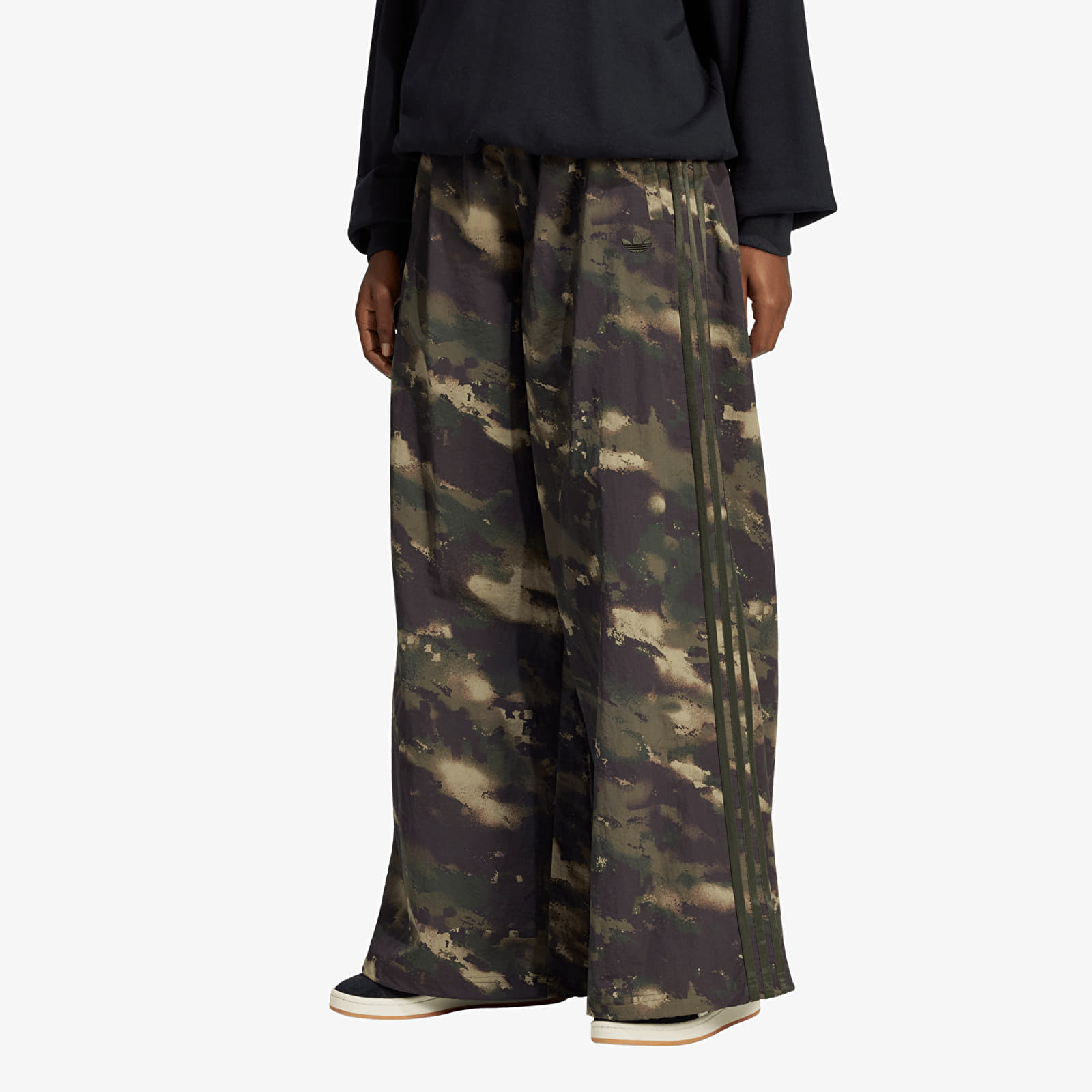 Штани adidas Badigirl Camouflage Adilenium Track Pant Night Cargo/ Aurora Coffee/ Olive Strata