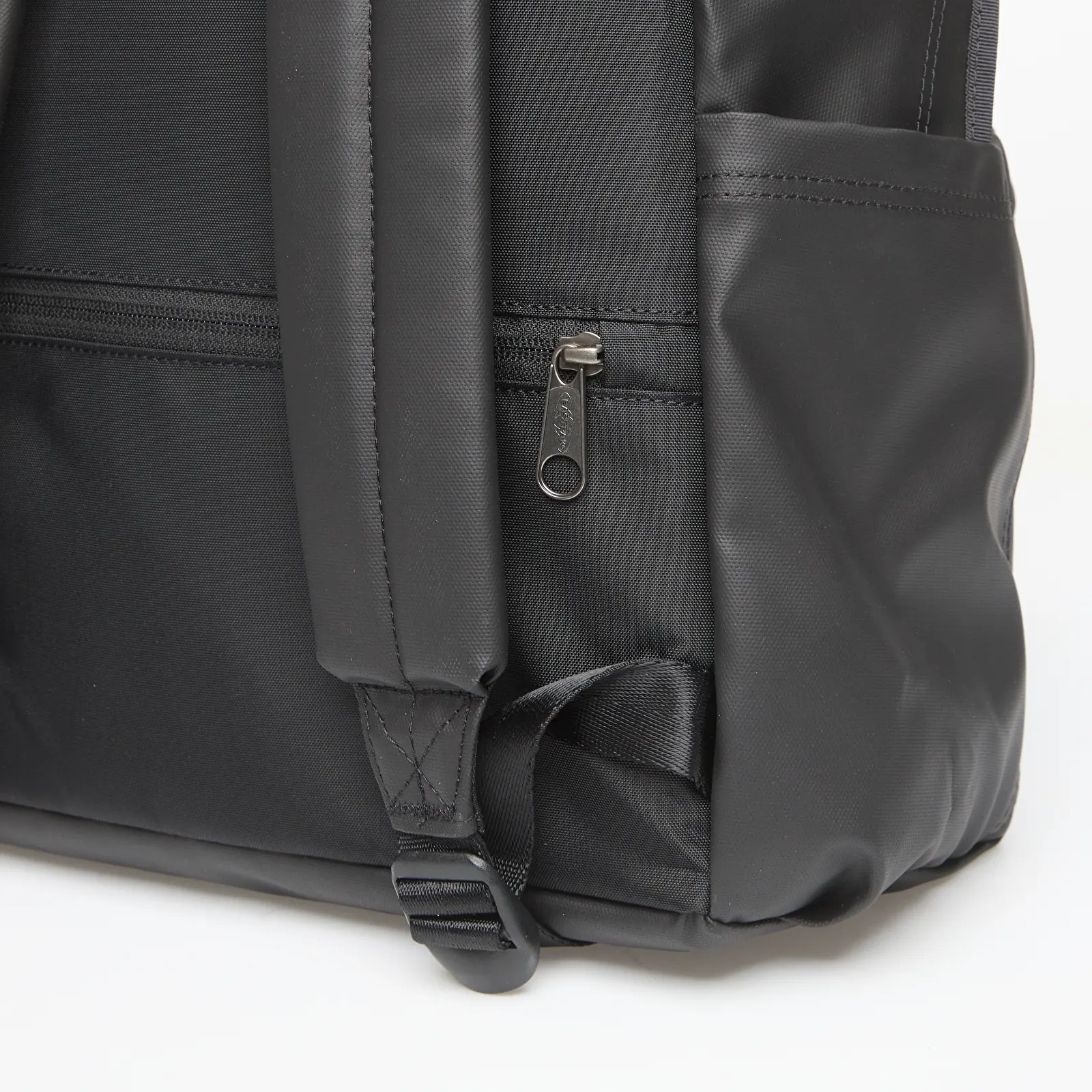 Nahrbtniki  Eastpak Day Pak'r Tarp Black