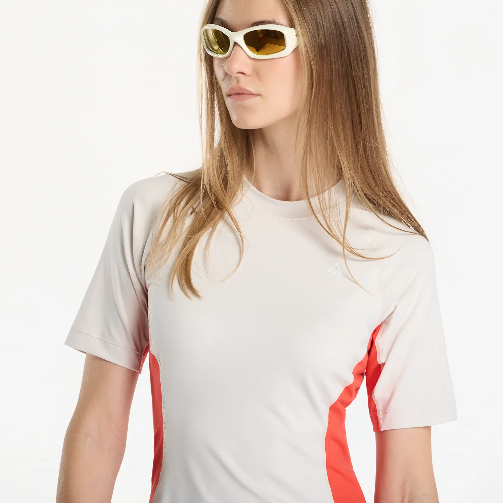 T-särgid Nike ACG "Wildsee" Women's Dri-FIT Short-Sleeve Base Layer Top Lt Orewood Brn/ Lt Crimson/ Summit White