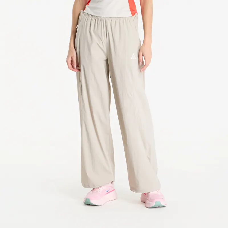 Nike ACG "High Stakes" Women's Loose Fit Hiking Pants Cream Ii/ Summit White