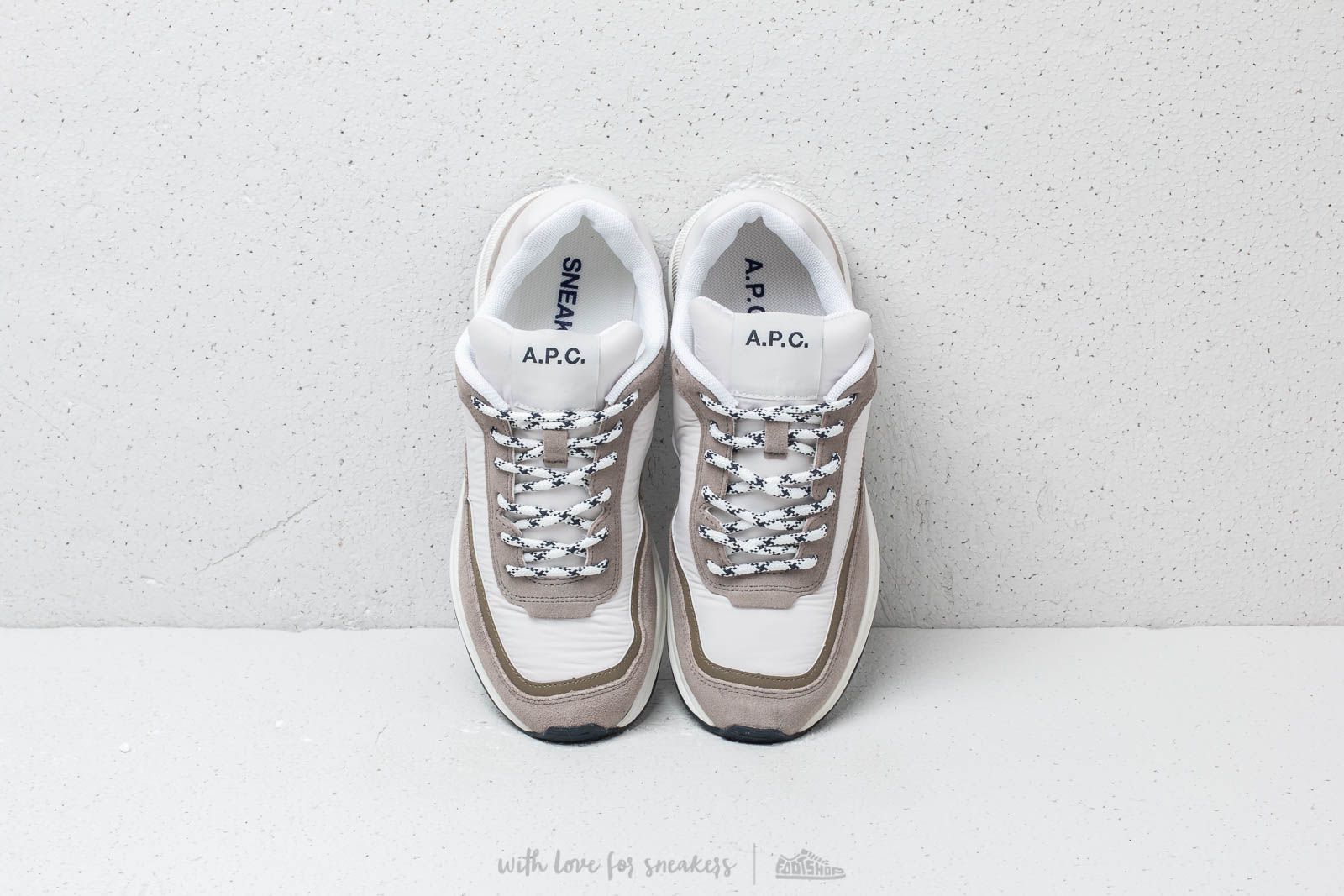 Apc sneakers homme outlet