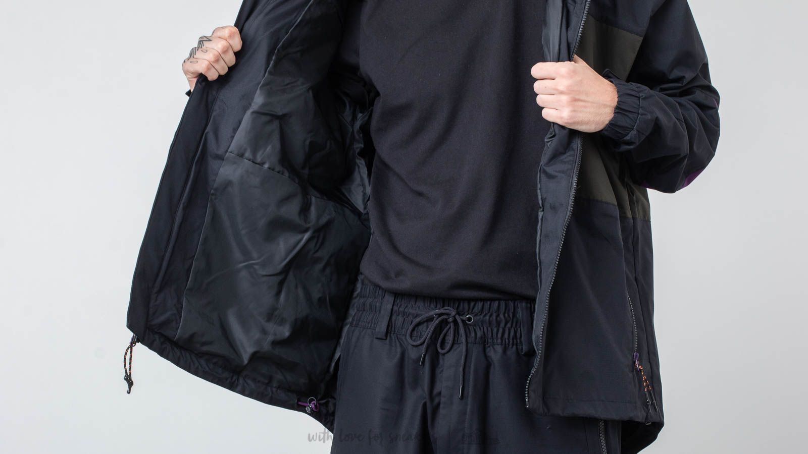 Nike acg anorak black sequoia new arrivals