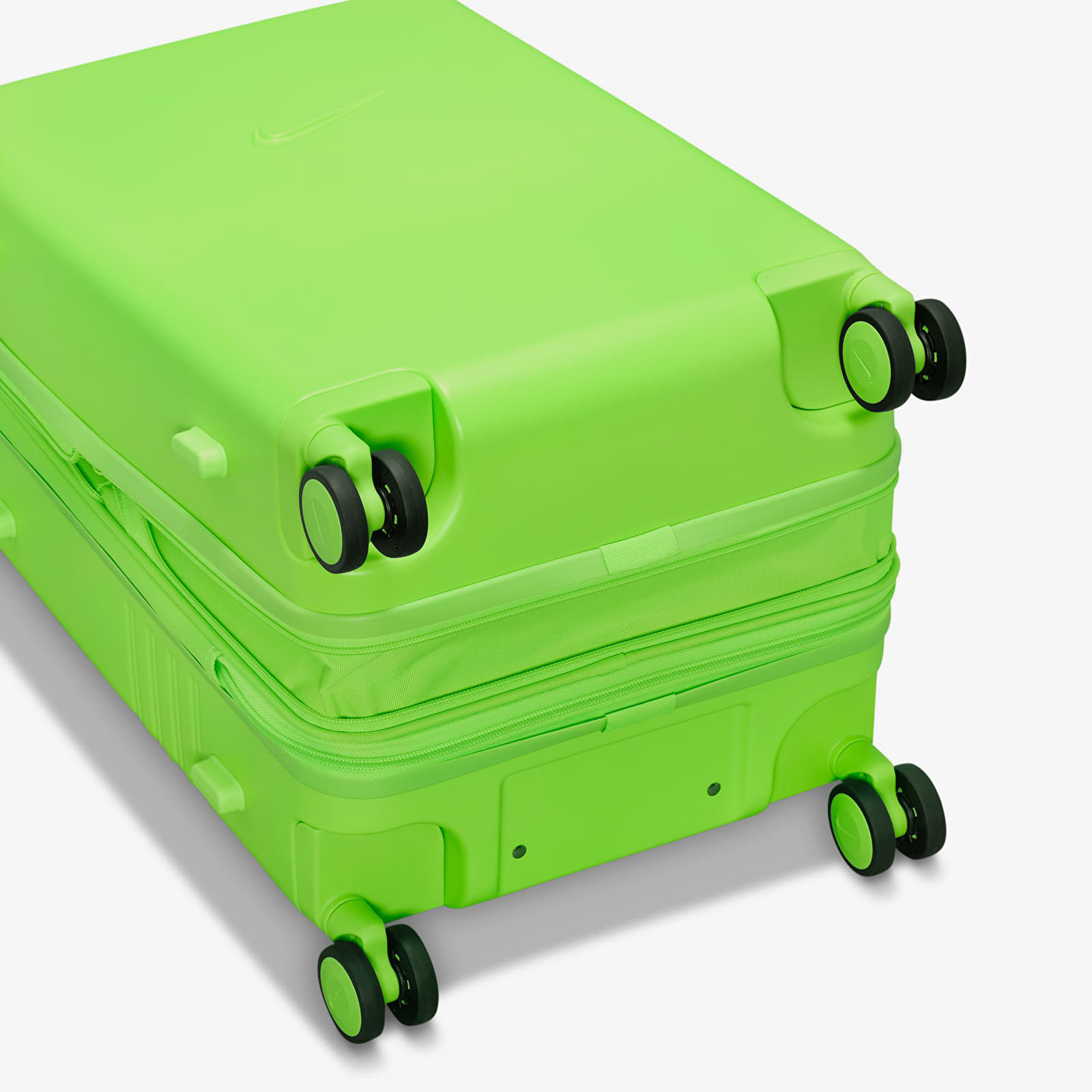 Other accessories Nike Carry-On Luggage 22" Hardshell 52L Electric Green/ Black/ Electric Green
