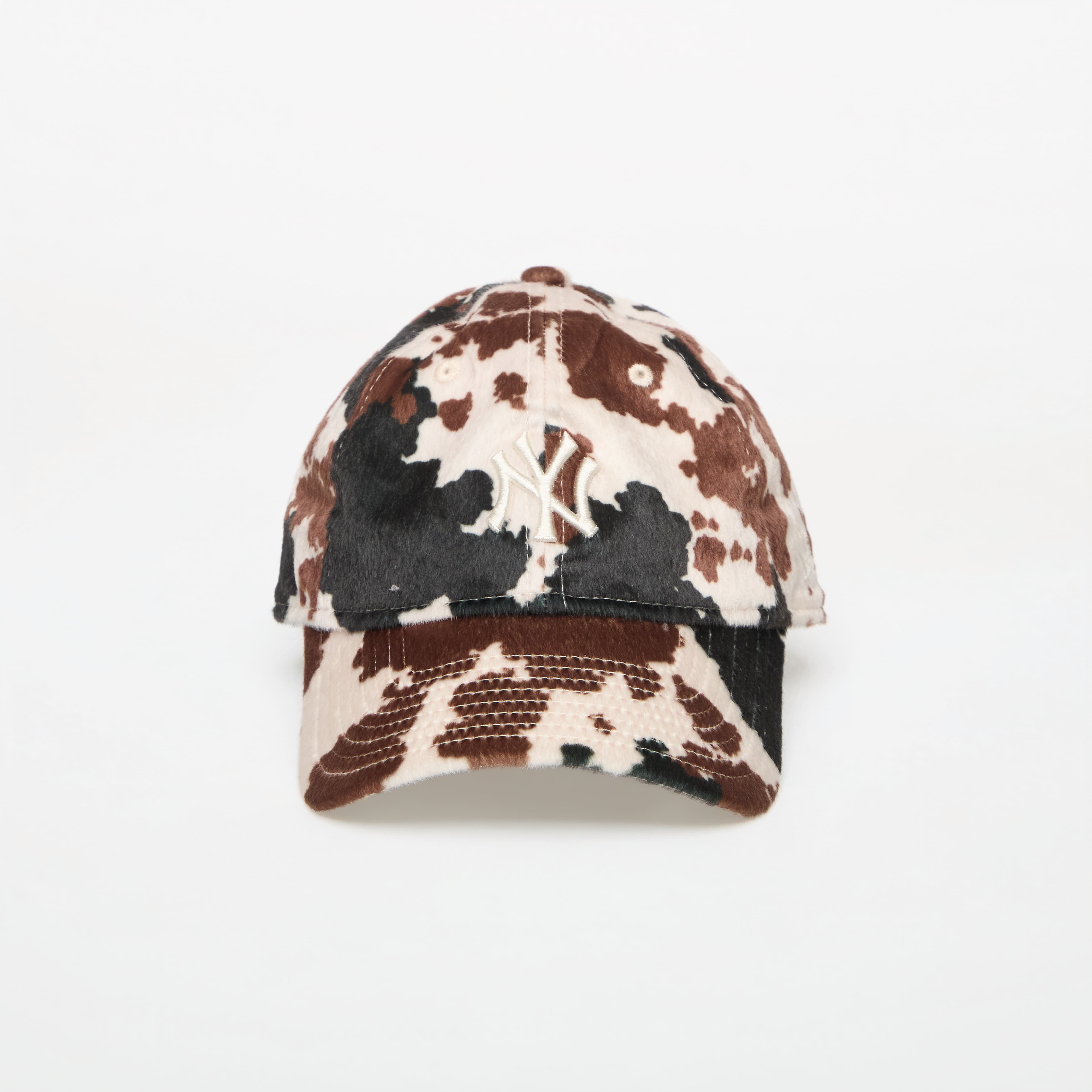 Шапка New Era 9TWENTY MLB Animal Print New York Yankees ? Universal