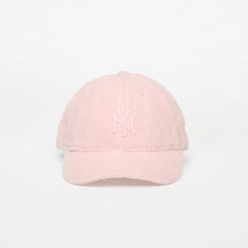 Capac New Era 9FORTY MC MLB Winter Borg New York Yankees Pink