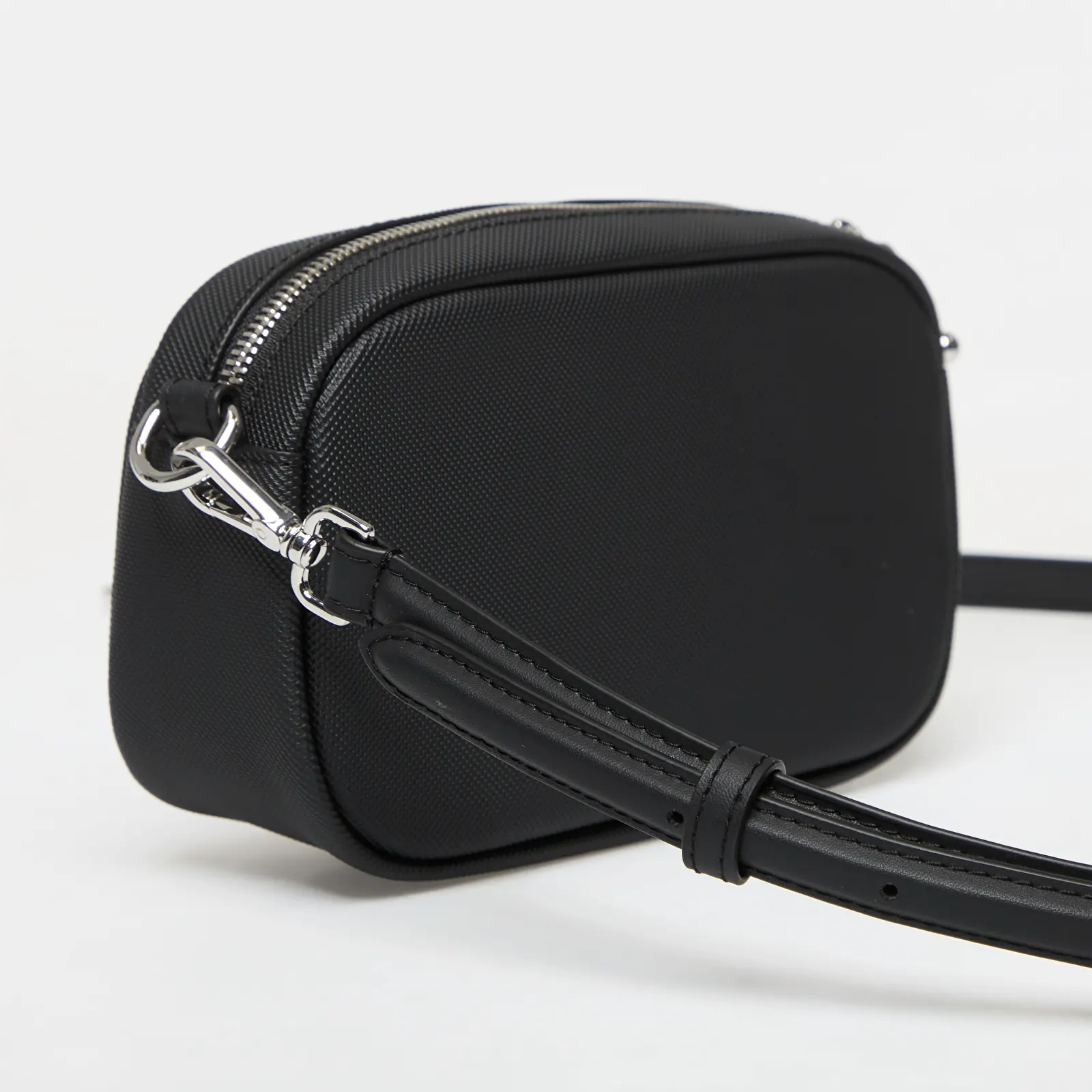 Schoudertassen voor mannen Lacoste Crossover Bag Noir