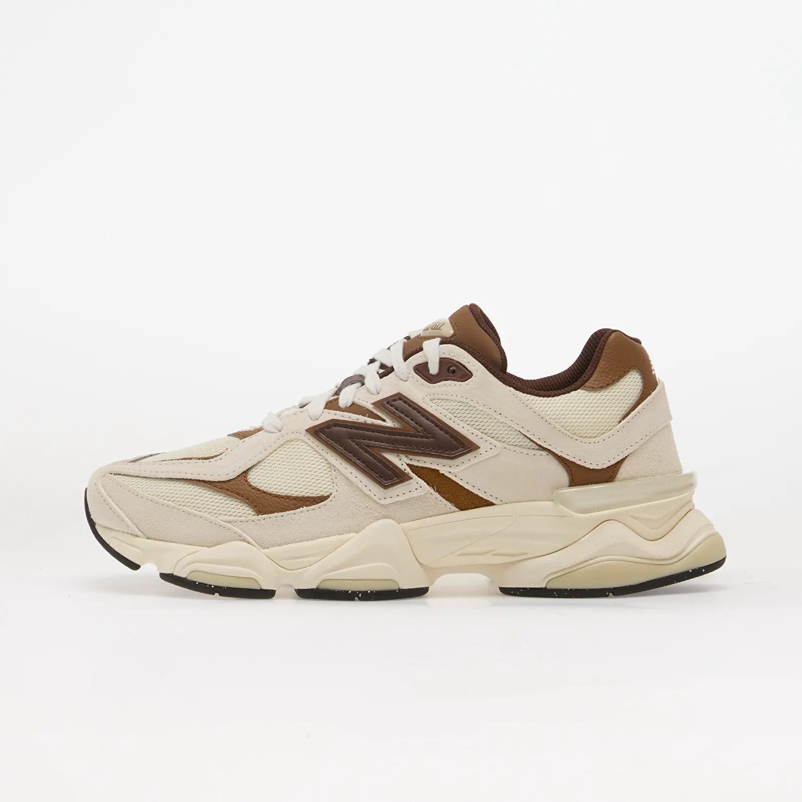 Chaussures et baskets homme New Balance 9060 Breakfast Tea/ Angora
