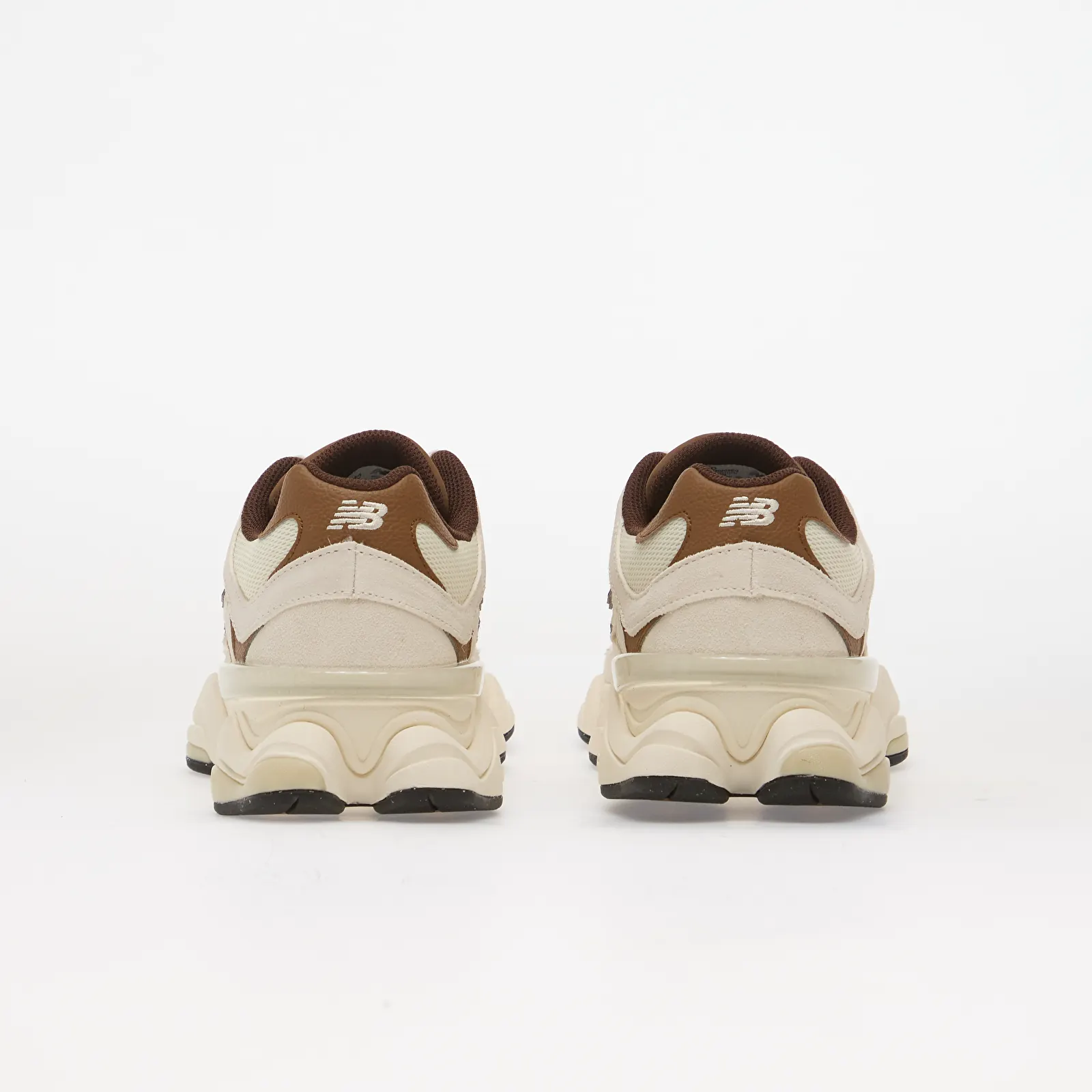 Chaussures et baskets homme New Balance 9060 Breakfast Tea/ Angora