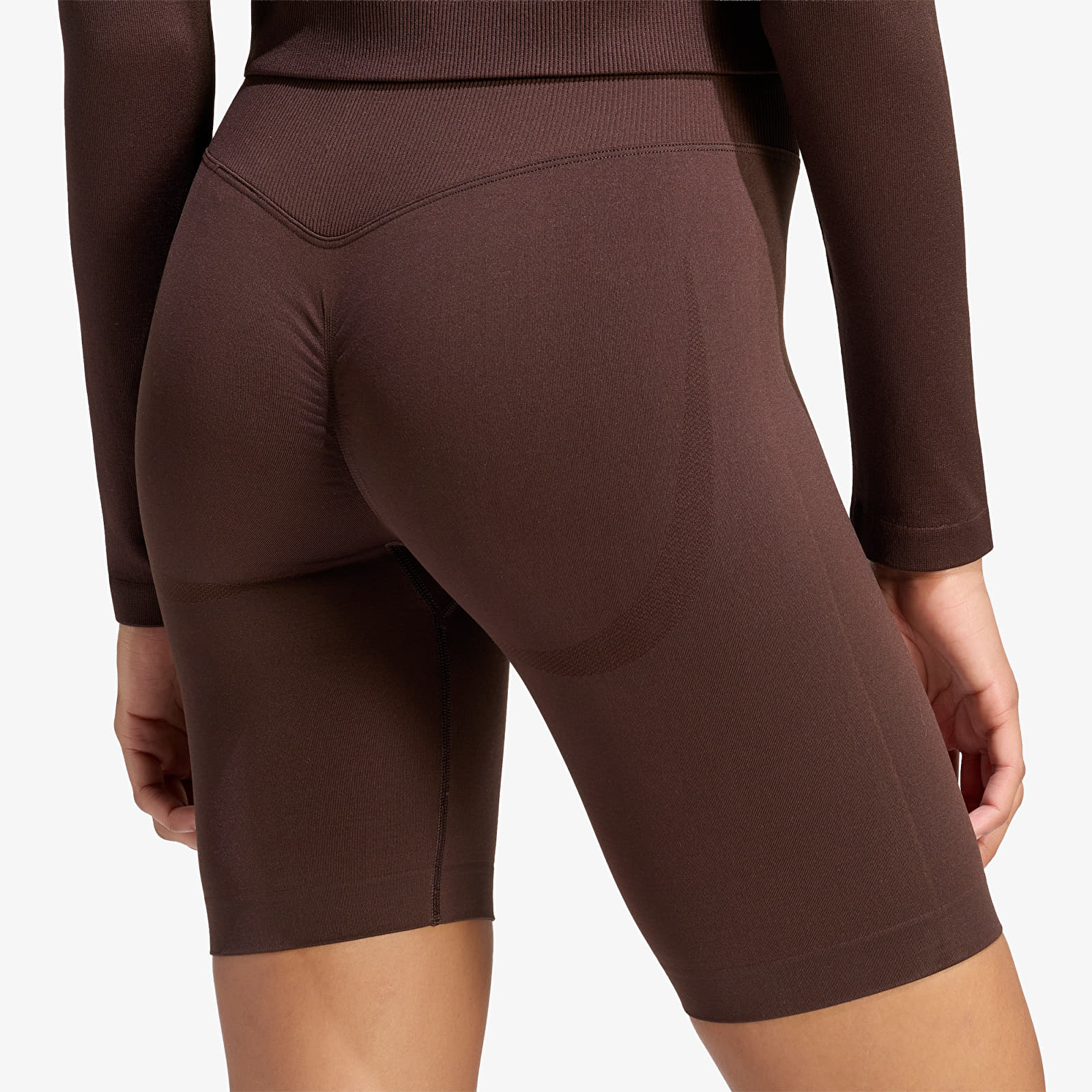 Moteriški šortai adidas Essentials Seamless Shorts 5 Inch Aurora Coffee