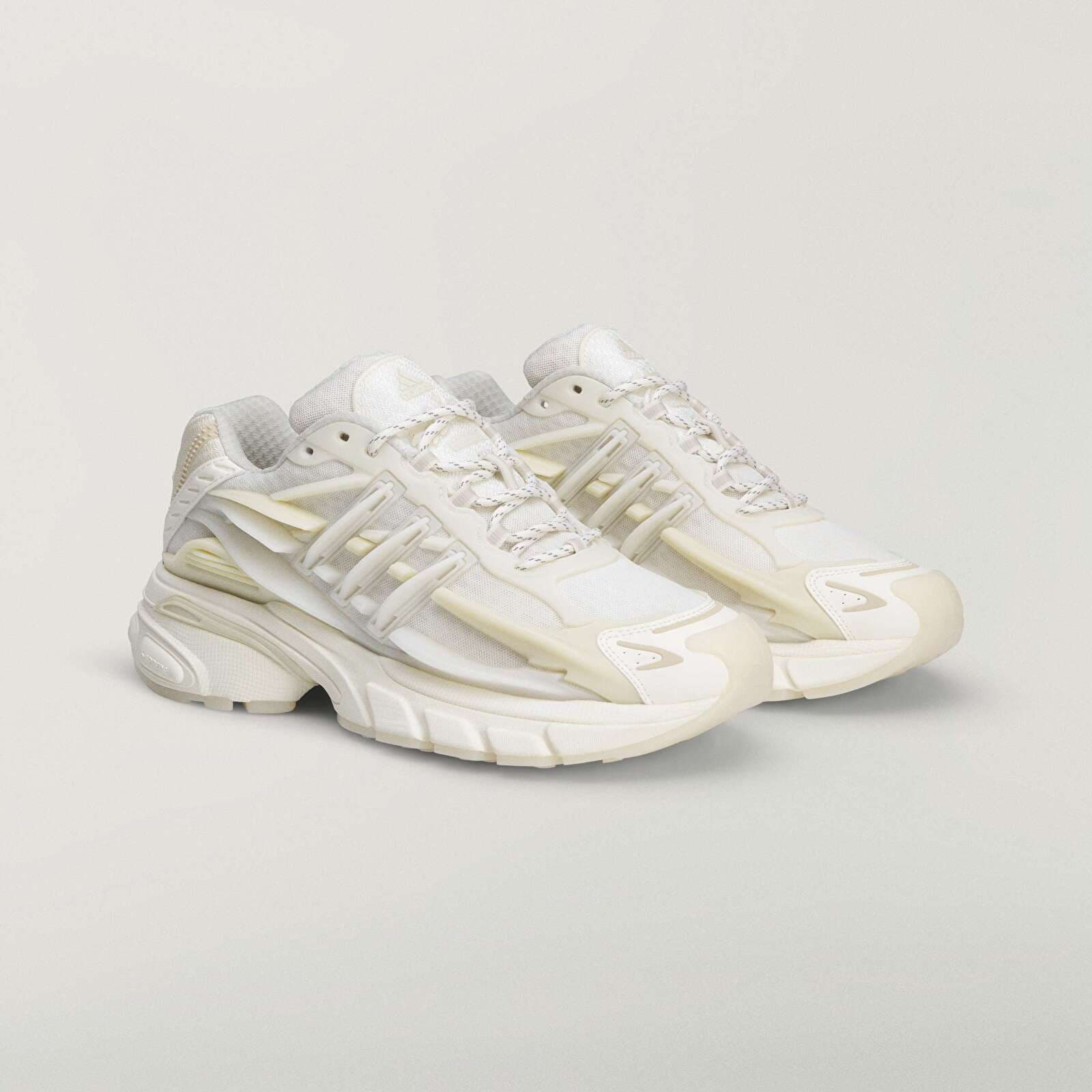 Obuwie adidas x Pharrell Williams Adistar Jellyfish Chalk White/ Off White/ Clear Brown