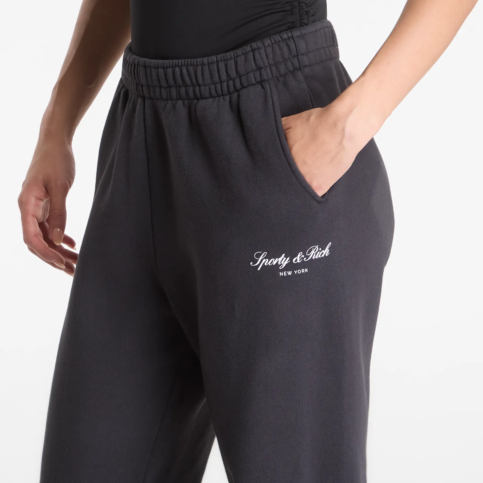 Joggerpüksid Sporty & Rich Signature NY Sweatpant UNISEX Faded Black