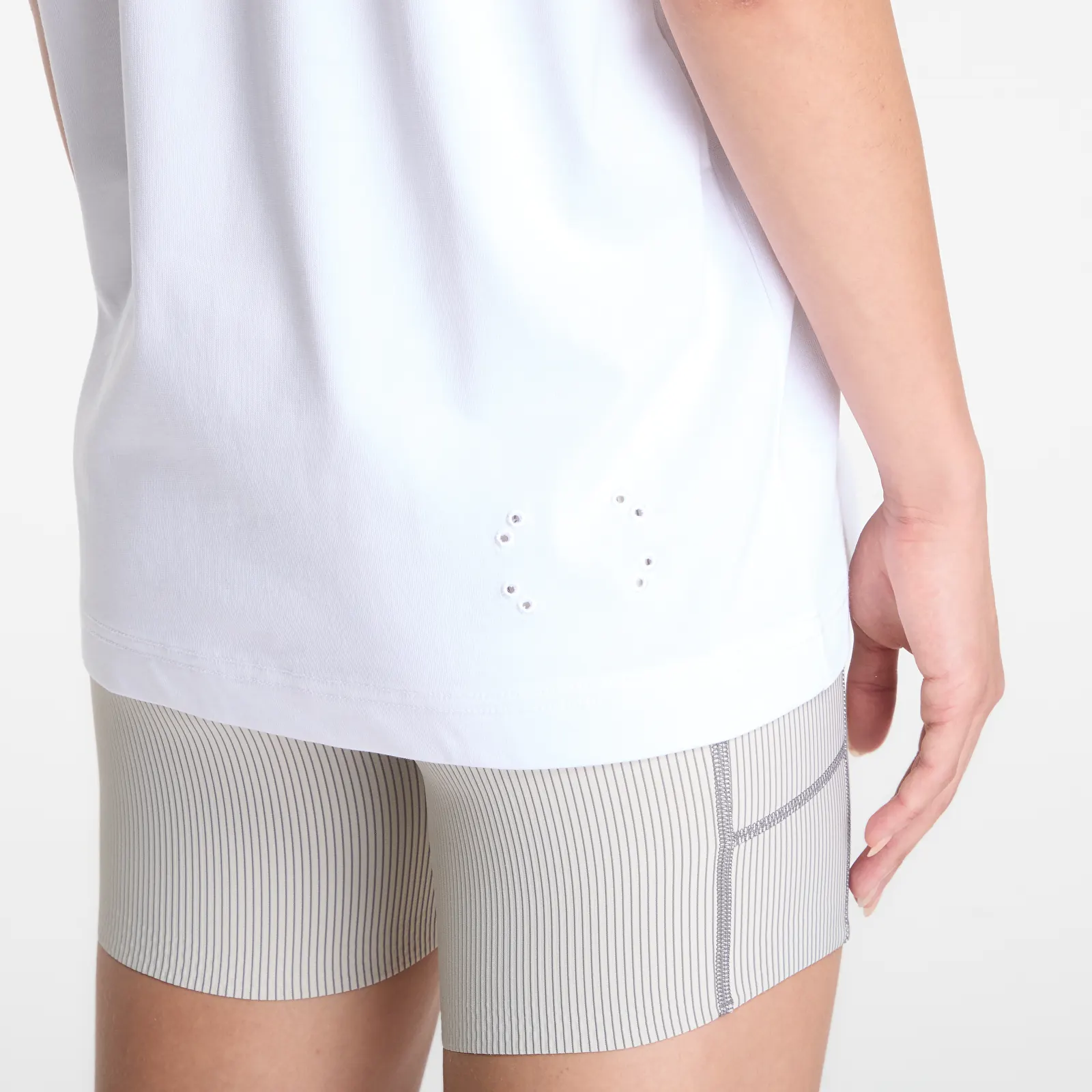 T-shirts  On Club Collective-T White