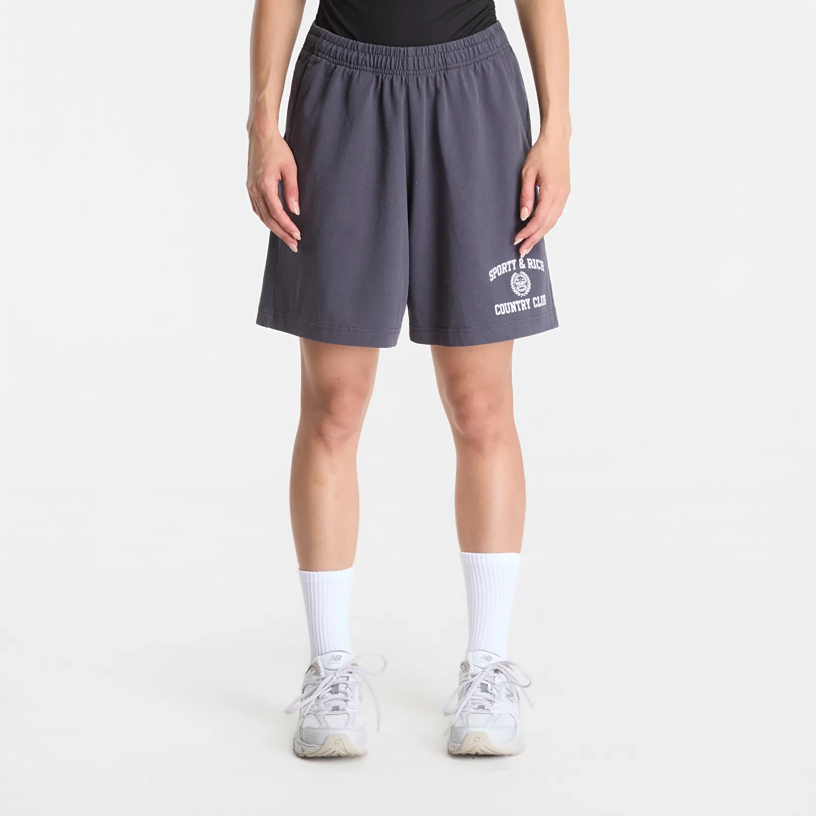 Šorti Sporty & Rich Varsity Crest Gym Short UNISEX Carbon