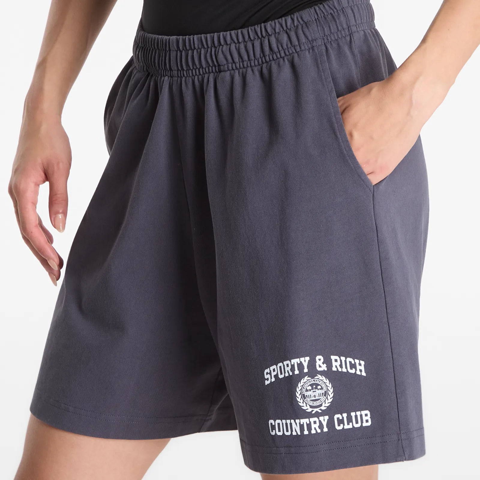 Šorti Sporty & Rich Varsity Crest Gym Short UNISEX Carbon