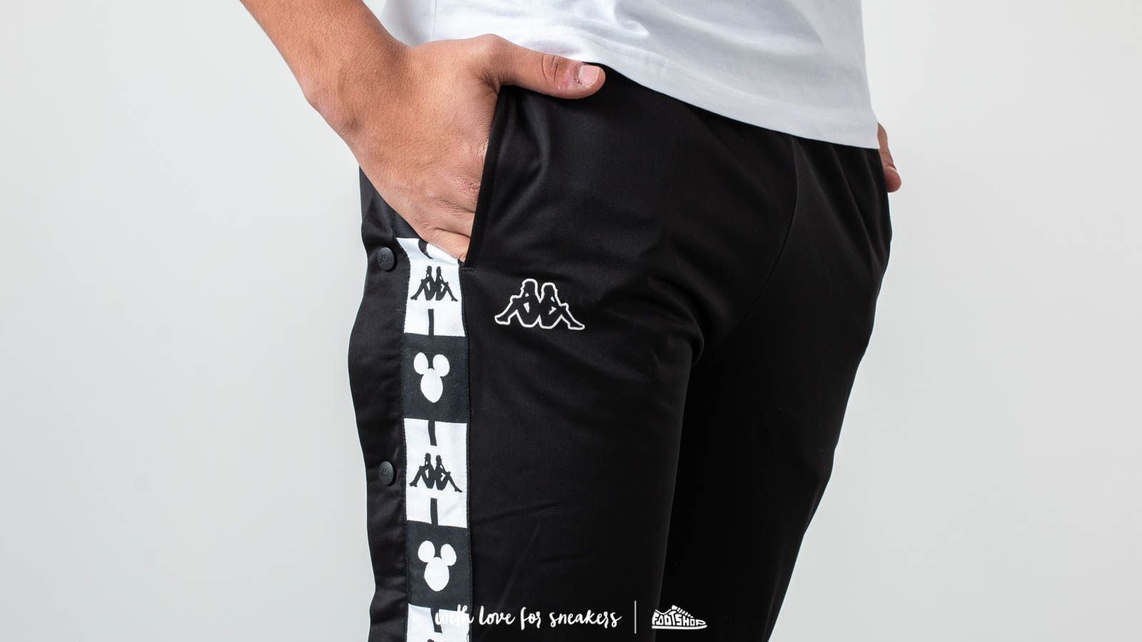 Pantaloni Kappa Authentic Anthony Disney Trackpants Black | Footshop