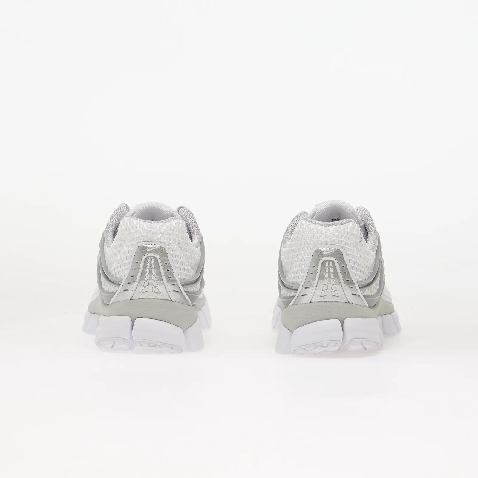 Sieviešu apavi Nike Zoom Skylon 11 White/ Metallic Silver-Grey Fog