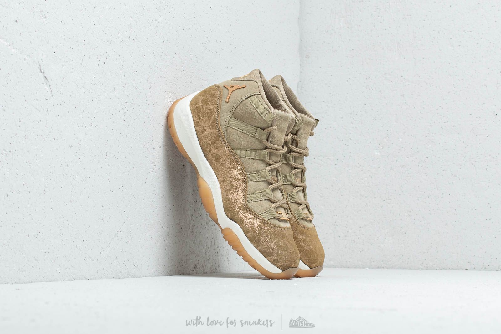 Women s shoes Air Jordan 11 Retro WMNS Neutral Olive MTLC Stout