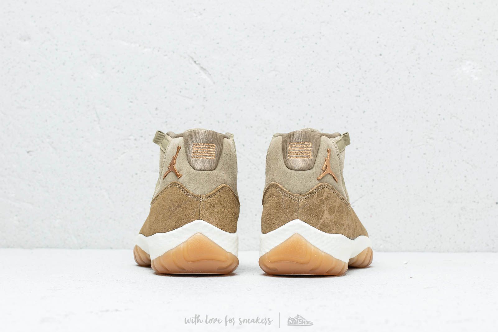 Jordan 11 womens online olive