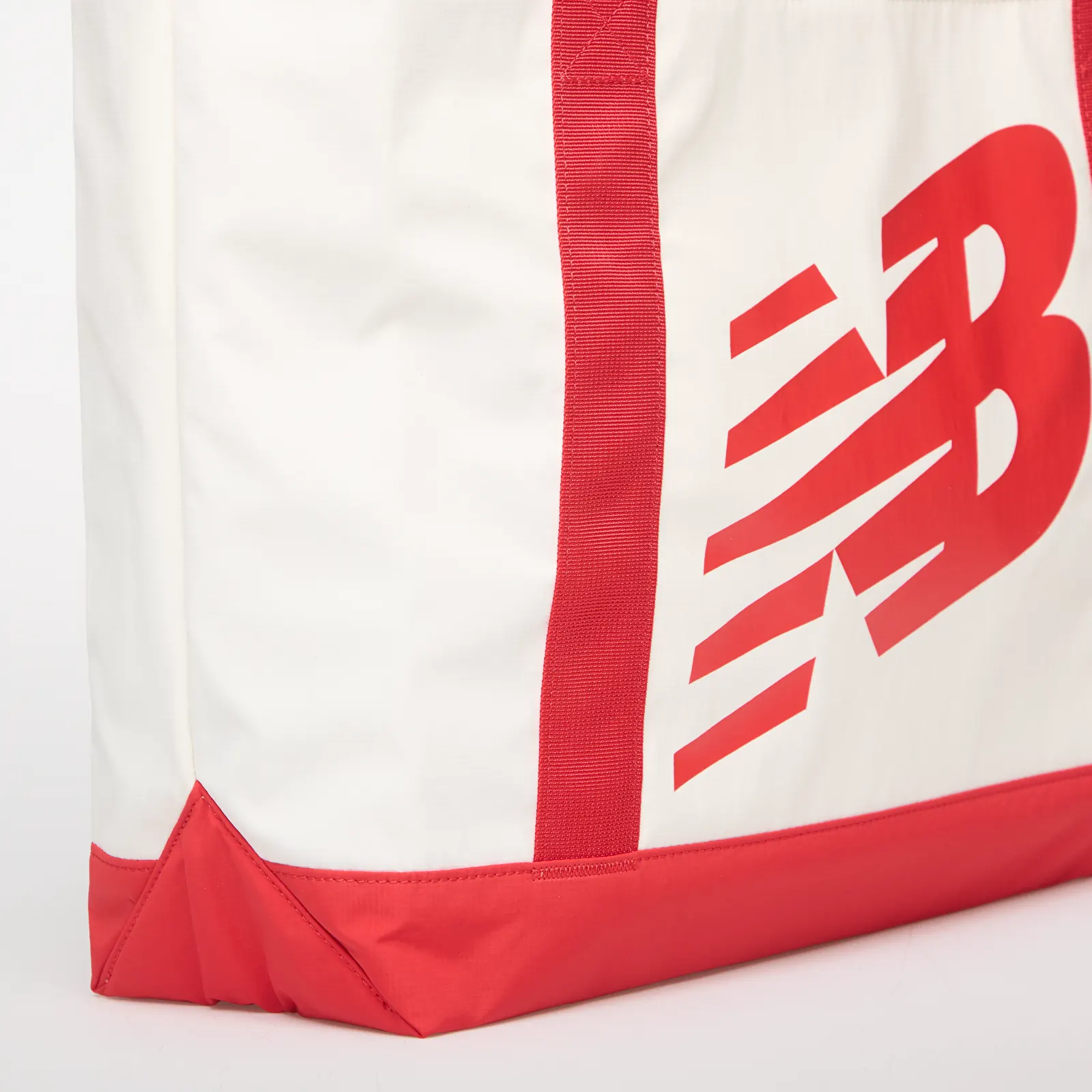 Borse a tracolla da uomo New Balance Basketball Tote Bag Team Red/ Sea Salt