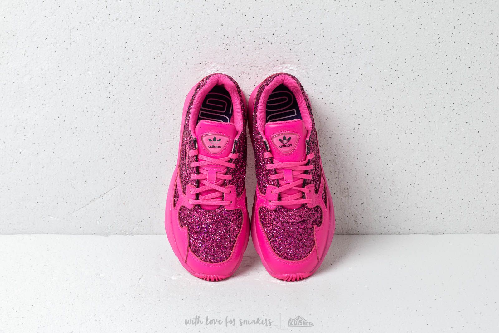 Adidas falcon trainers shock pink f top