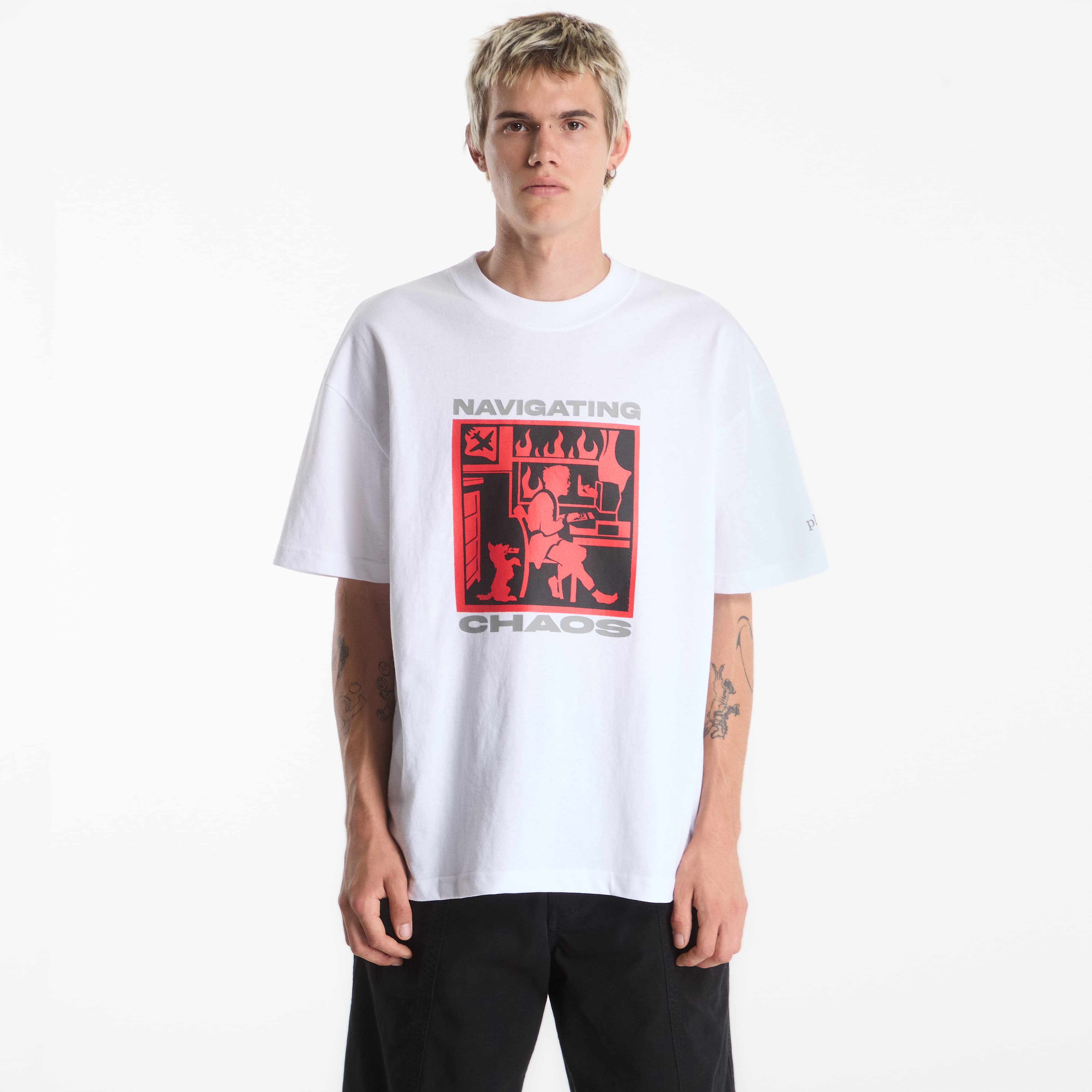 T-shirt PLEASURES Navigate T-Shirt White M