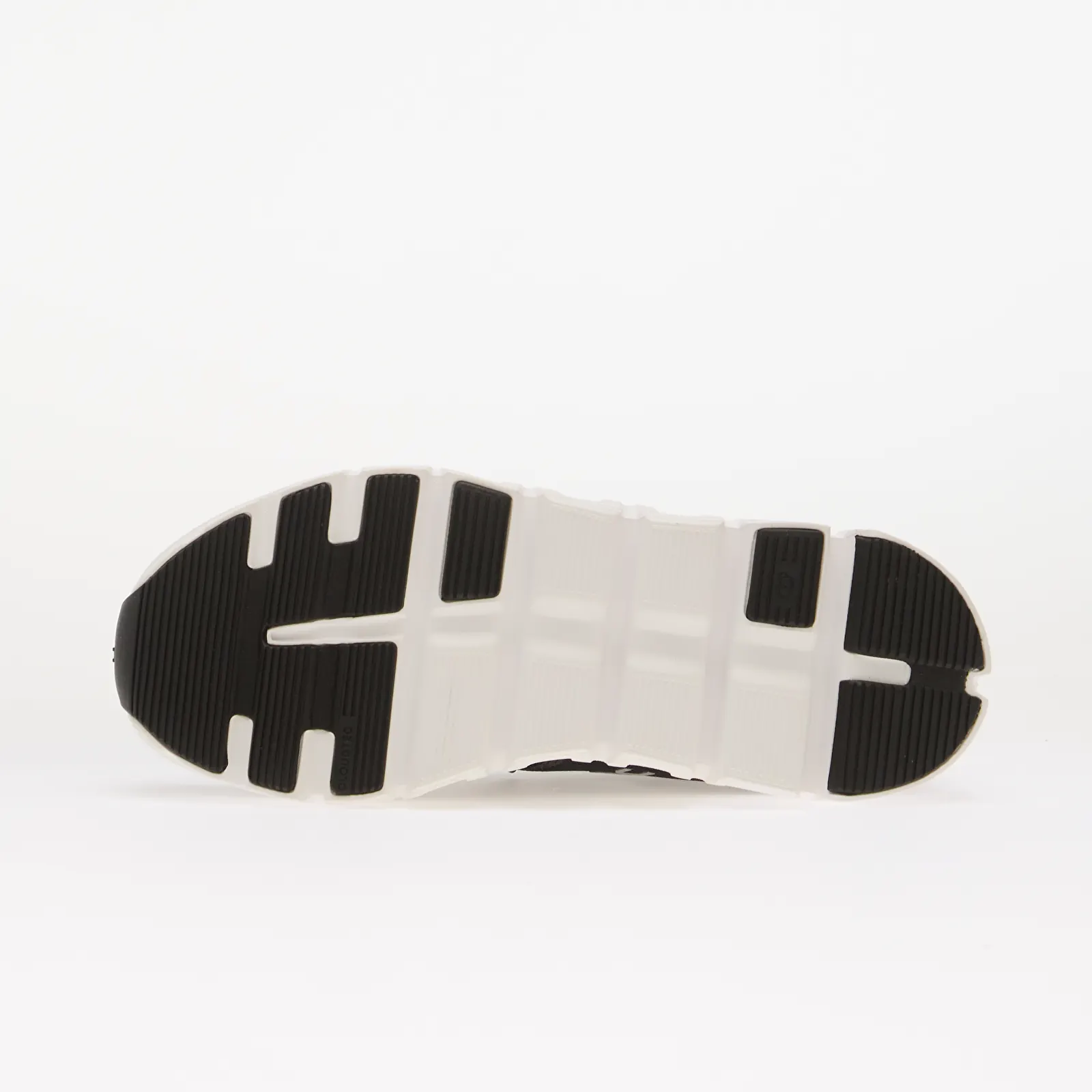 Kids' sneakers and shoes On K Cloud Sky 2 Black/ White