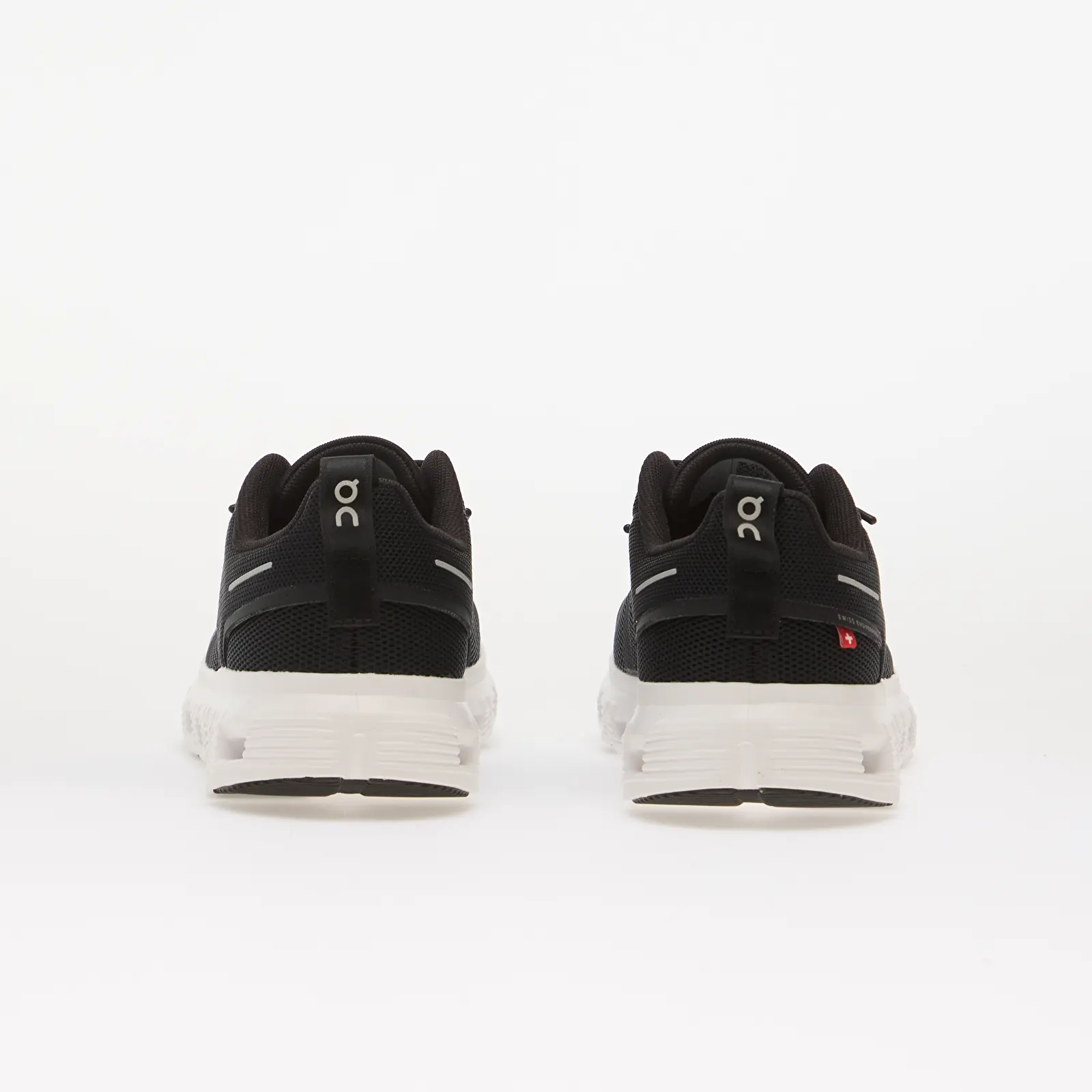 Kids' sneakers and shoes On K Cloud Sky 2 Black/ White