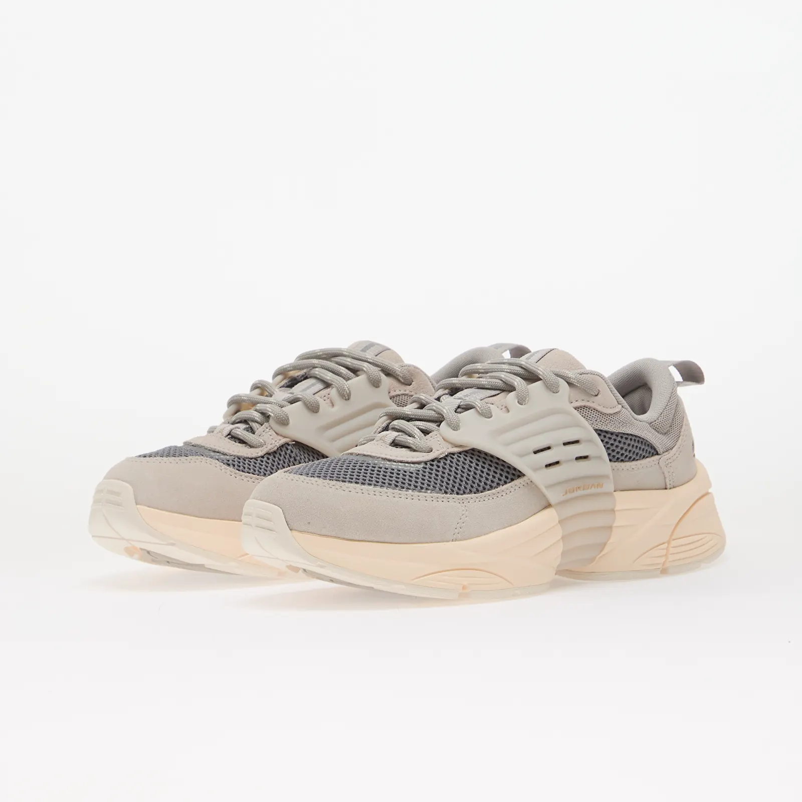 Men's shoes Jordan Trunner O/S Lt Iron Ore/ Legend Md Brown-Smoke Grey
