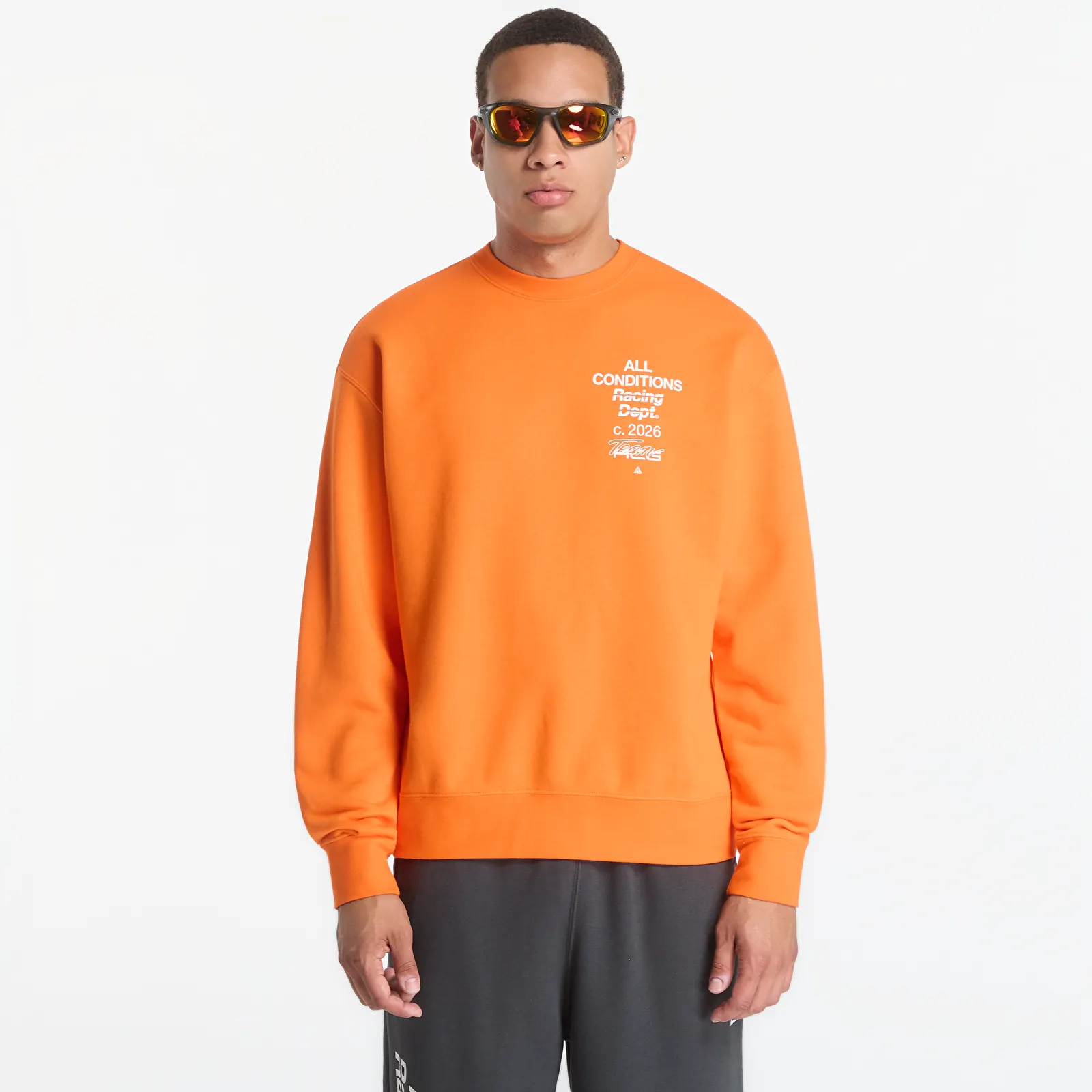 Sweatshirts Nike ACG Tuff Fleece Dri-FIT Crew-Neck Sweatshirt Safety Orange/ White