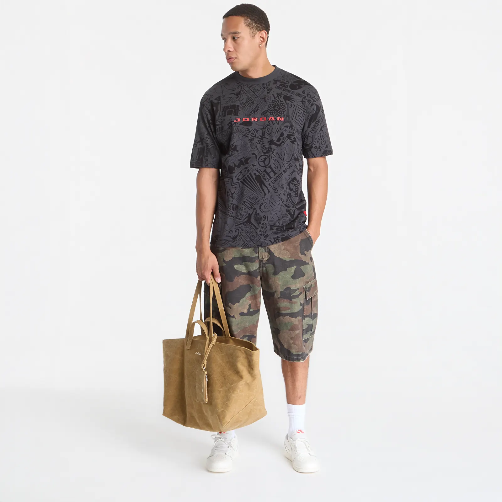 T-Shirts Jordan Brooklyn Men's T-Shirt Black/ University Red
