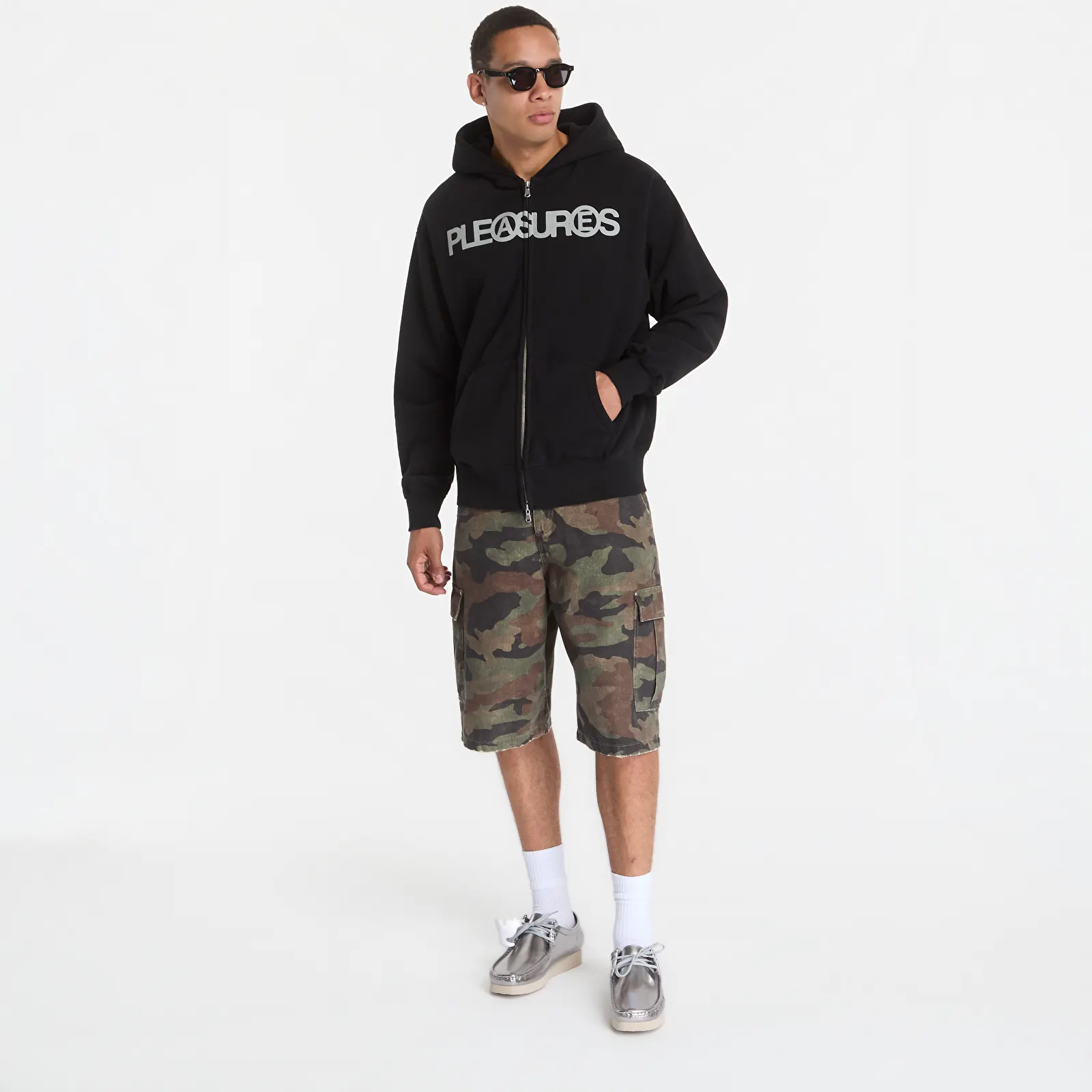 Mikinas ar kapuci un sporta krekli PLEASURES Zine Zip Hoodie Black