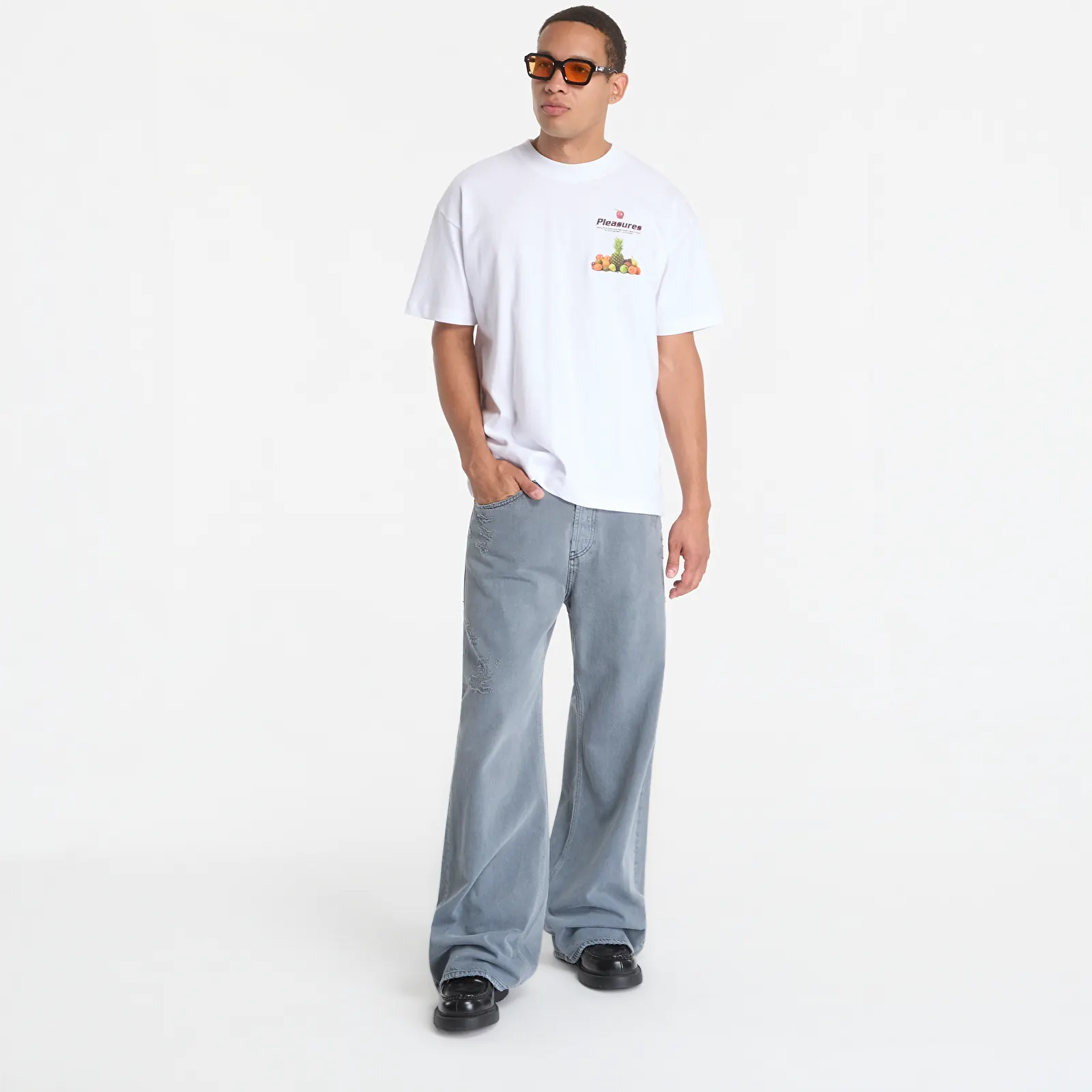 T-shirts  PLEASURES Delivery T-Shirt White