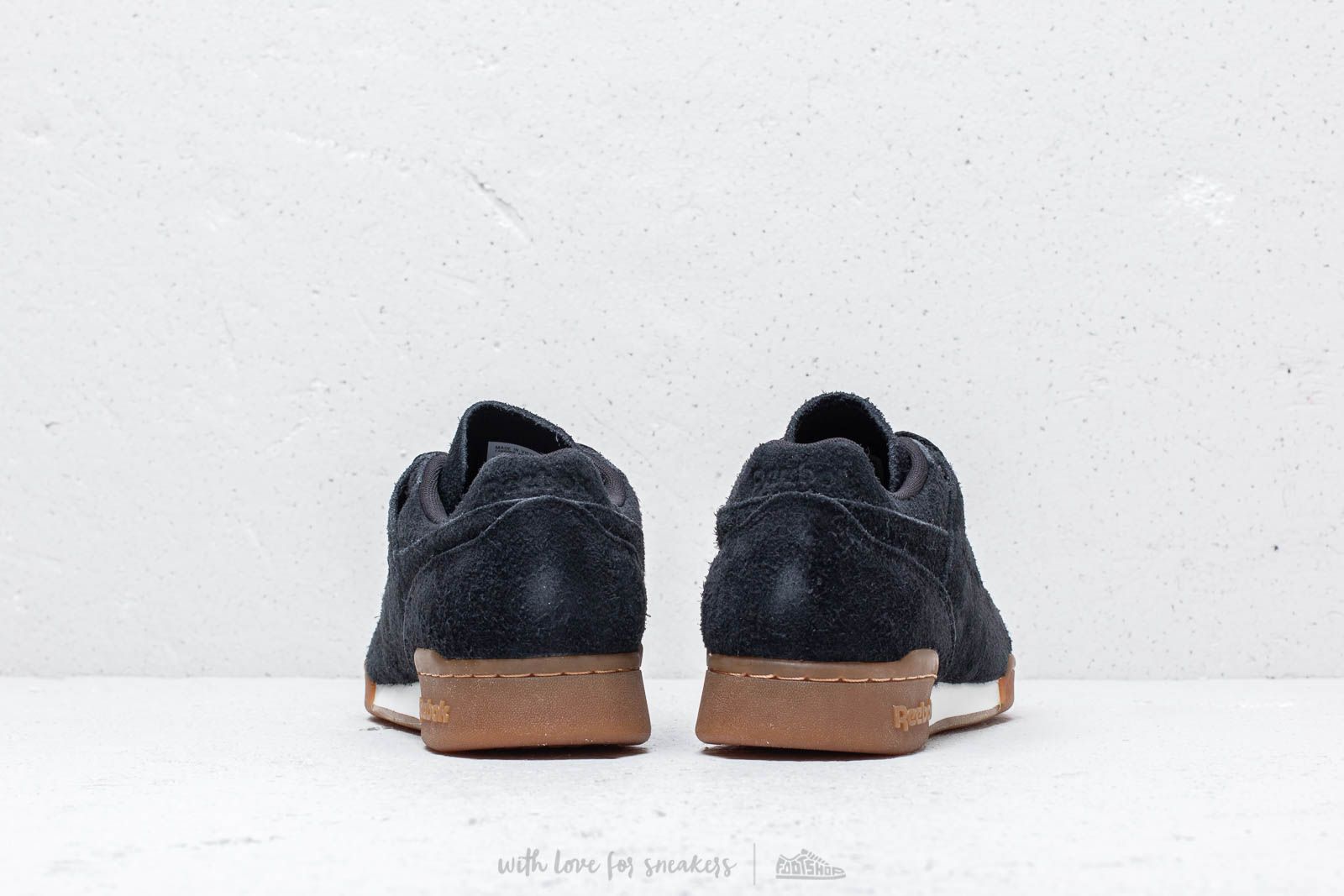 Reebok workout plus hot sale mu black gum