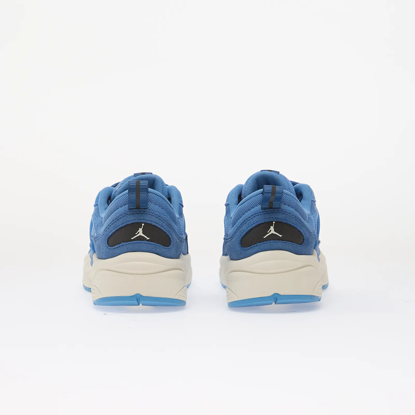 Women's shoes Jordan Trunner O/S Blue Beyond/ Soft Pearl-True Blue