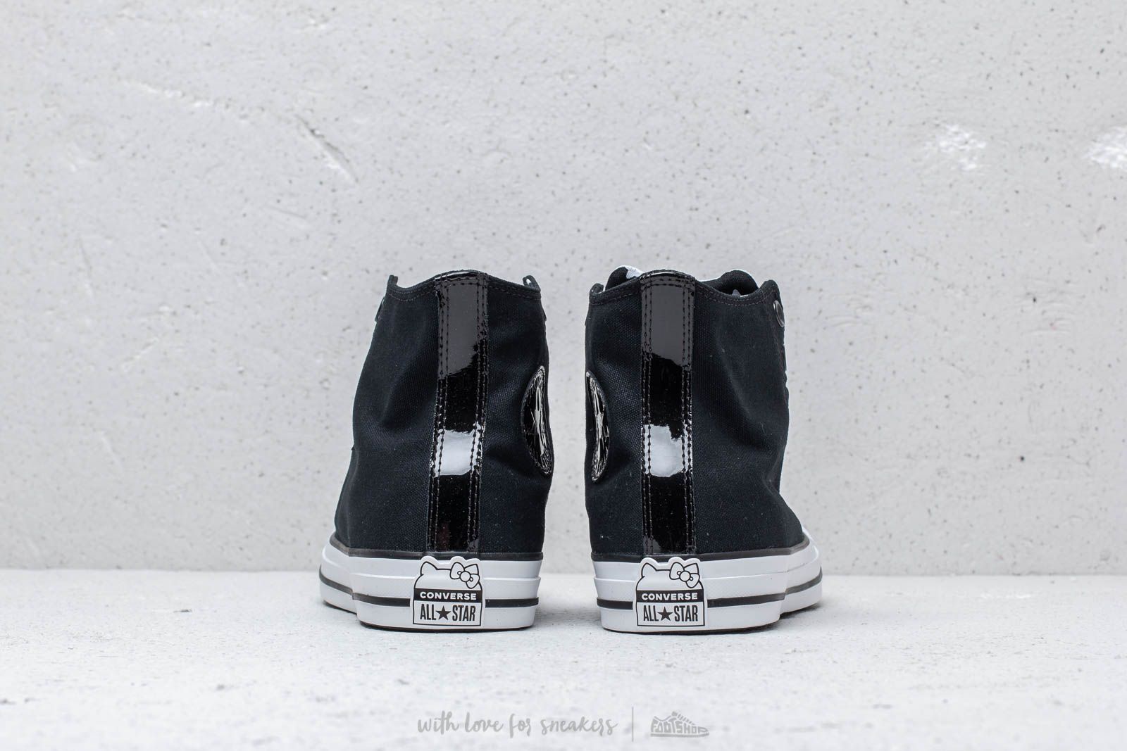 Damesschoenen Converse x Hello Kitty Chuck Taylor All Star Hi Black/ Fiery Red/ White
