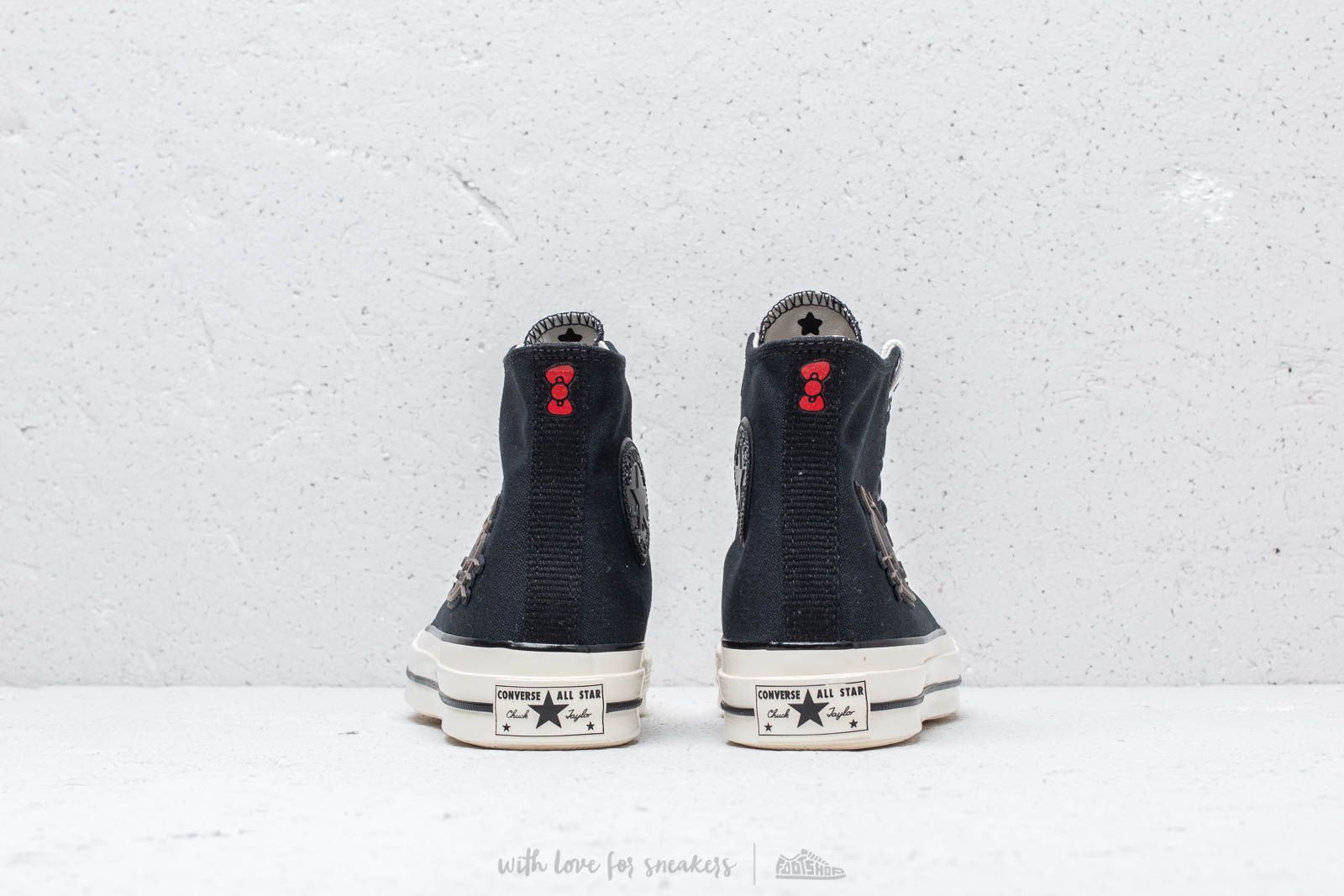 Women's shoes Converse x Hello Kitty Chuck 70 Hi Black/ Black/ Egret