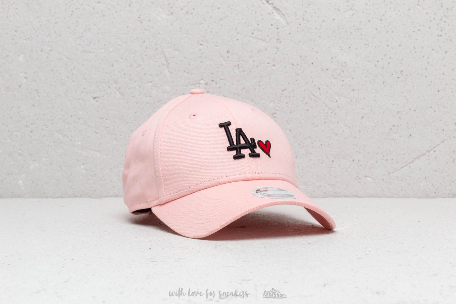 Sombrerería New Era 9Forty MLB LA Dodgers Heart Strapback Pink