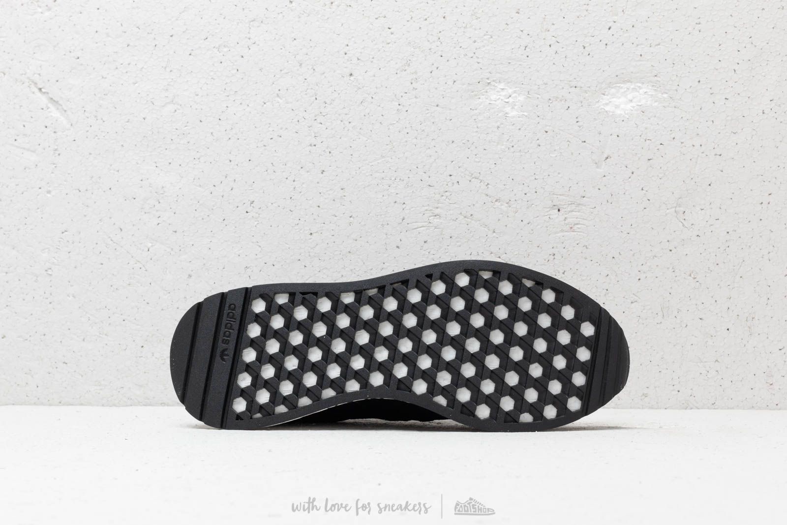 Мъжки кецове и обувки adidas Marathon x 5923 Core Black/ Utility Black/ Solar Red