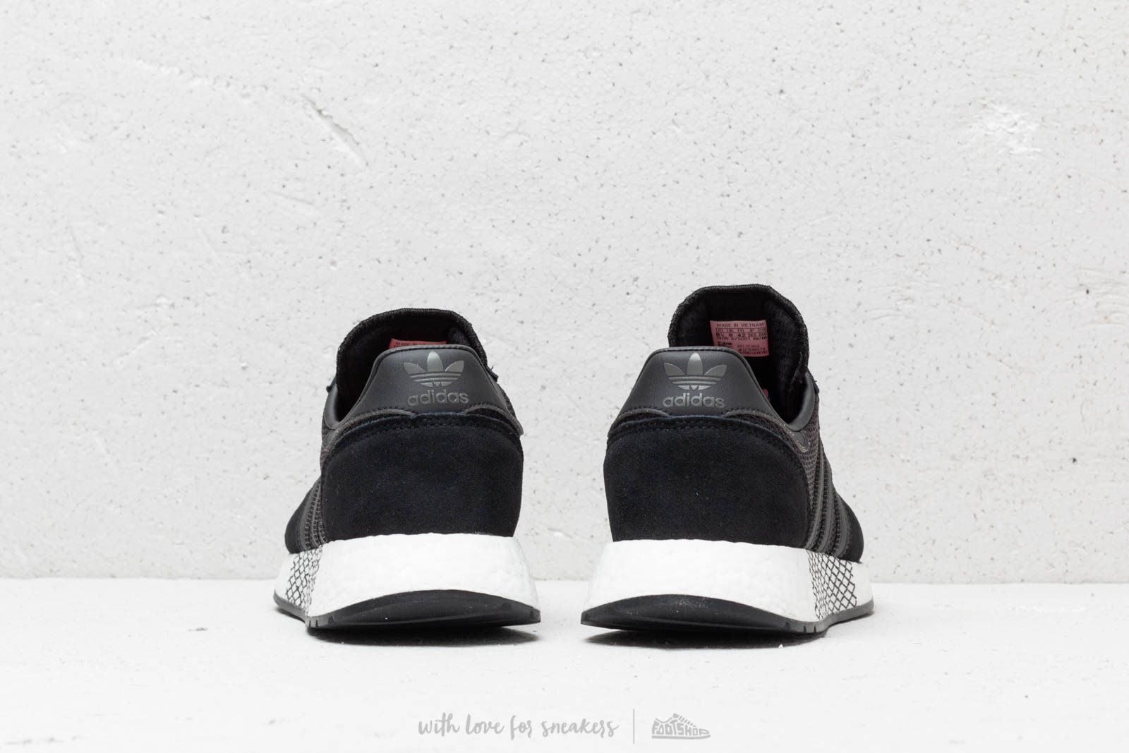 Chaussures et baskets homme adidas Marathon x 5923 Core Black Utility Black Solar Red Footshop