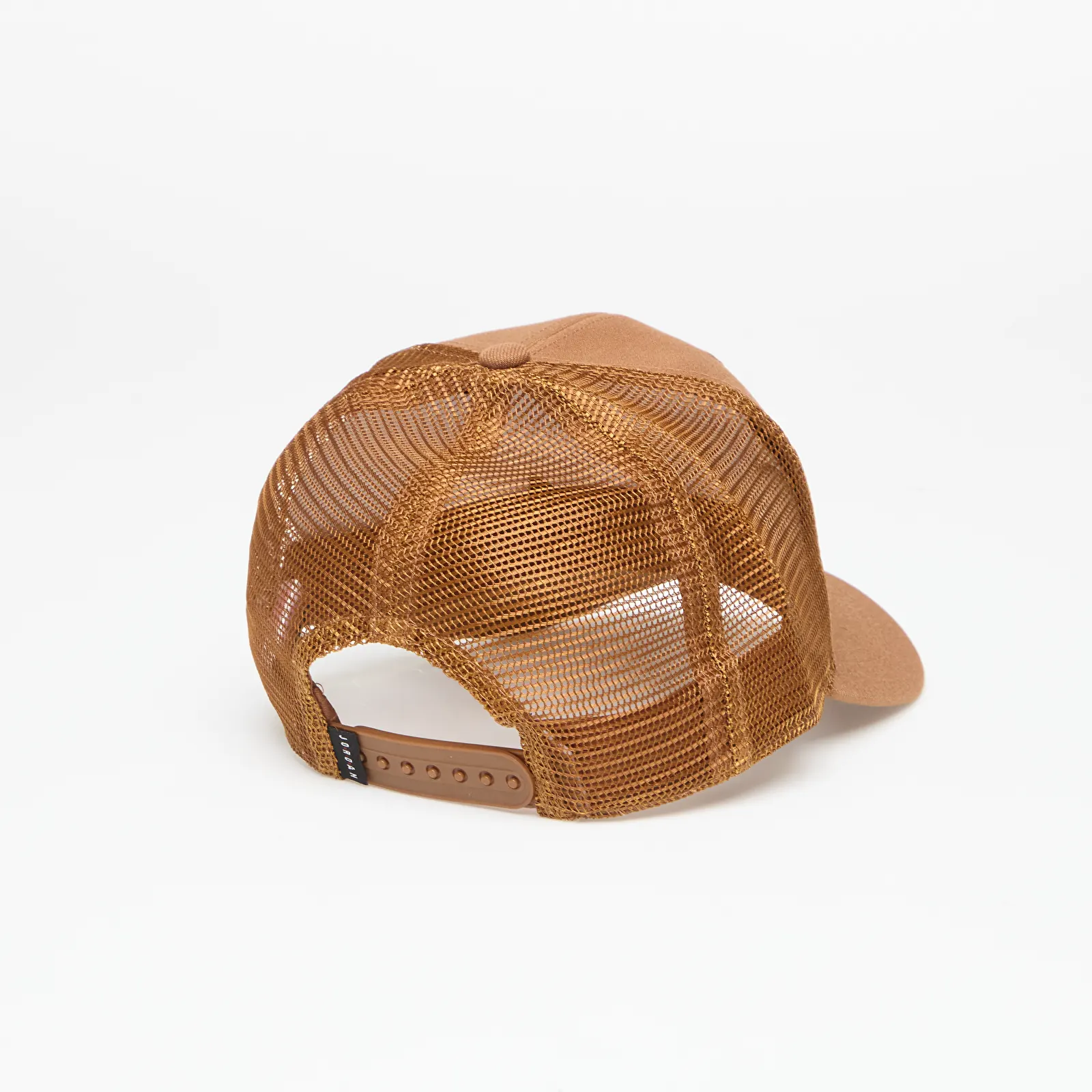 Cepures Jordan Metal Jumpman Trucker Light British Tan