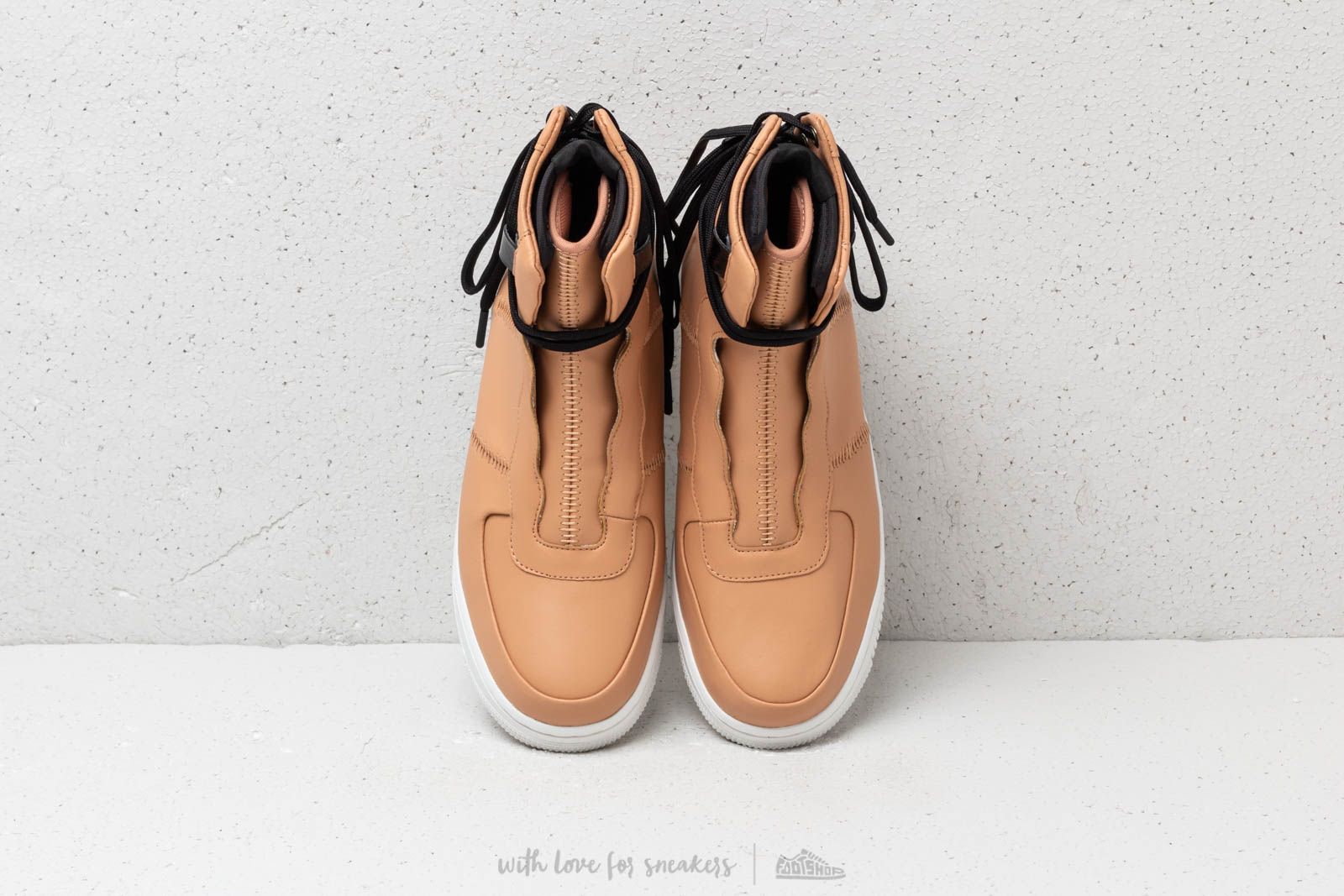 Sapatos de mulher Nike Wmns Air Force 1 Rebel XX Praline/ Black Summit/ White