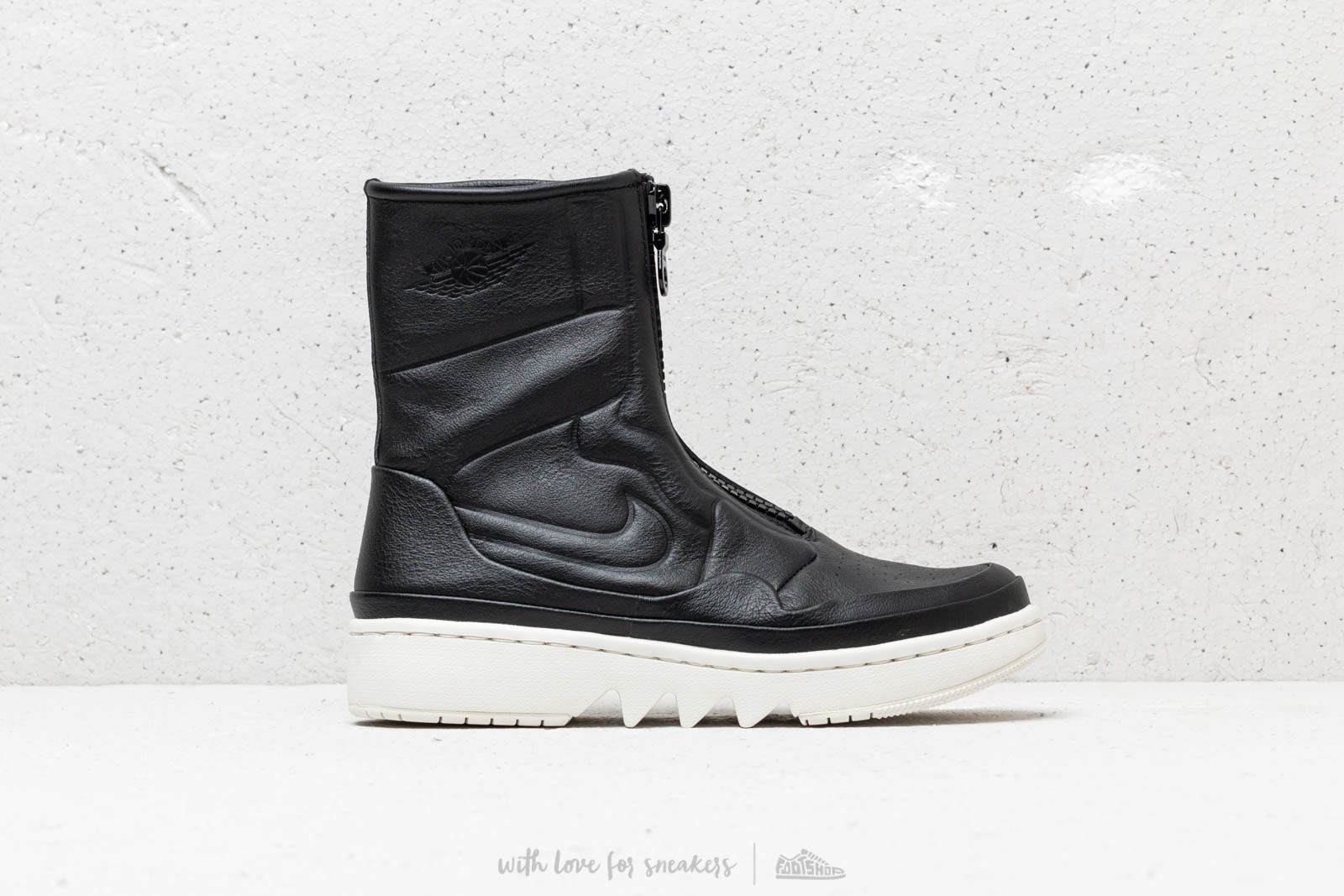 Zapatillas mujer Air Jordan 1 Jester XX Wmn s Black Black Sail Footshop