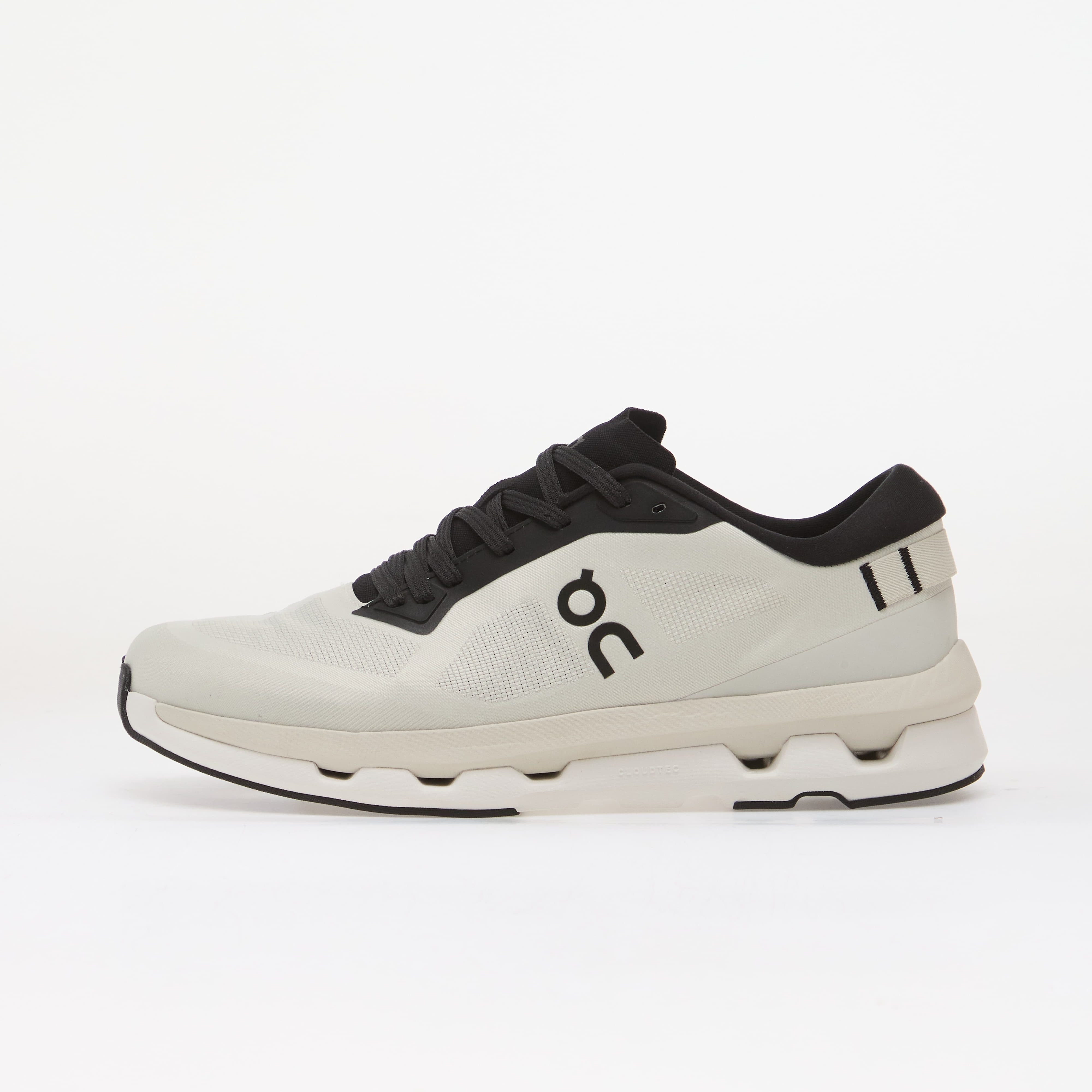 Sneakers On M Cloudzone Ice/ Black EUR 47