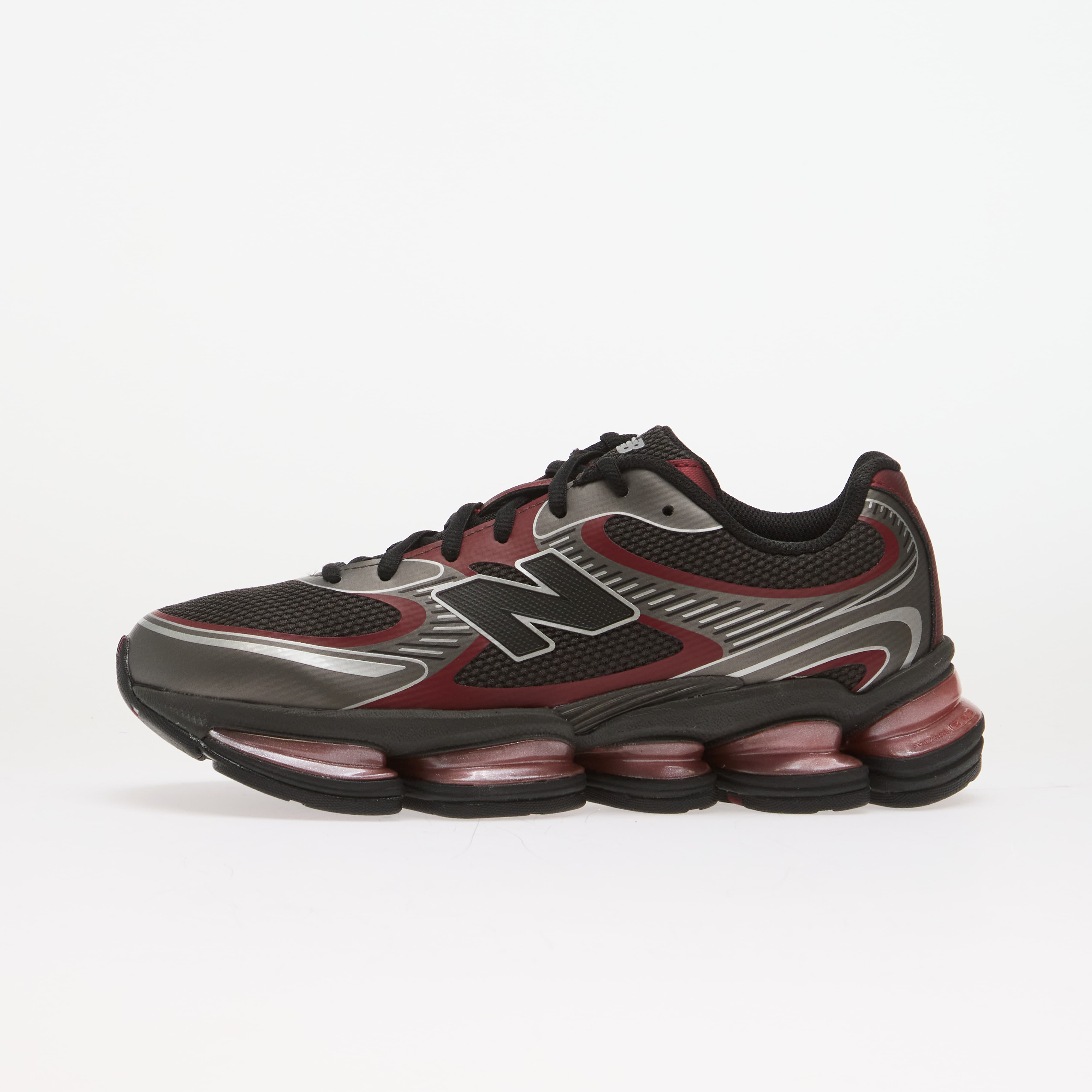 Sneakers New Balance 2000 Black Cement/ Podium Red UK 9.5