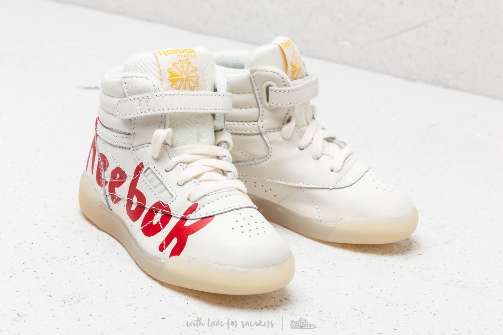 Zapatillas y zapatos para niños Reebok F/S Hi Tao Graphic Pristine/ Molten Lave/ Freesla/ Washed Yellow