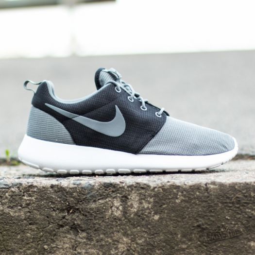 Mu ke tenisice Nike Rosherun Cool Grey Black White Footshop
